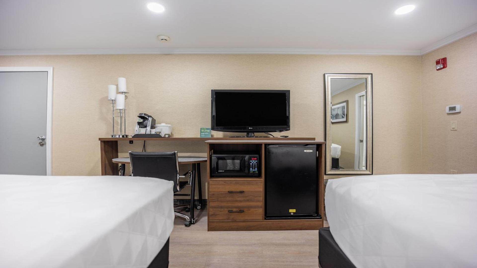 Holiday Inn Plainview-Long Island by IHG photo 31