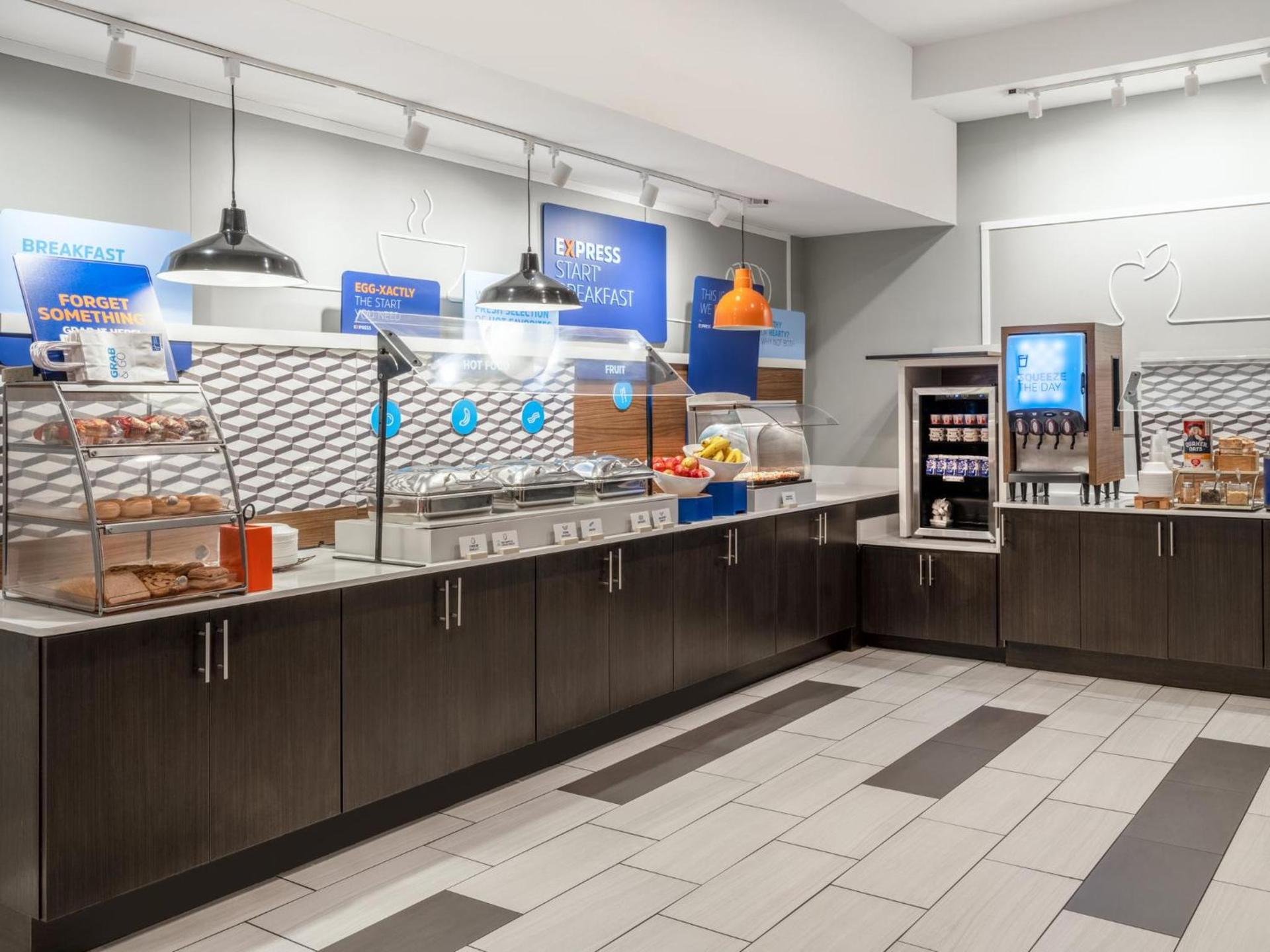Holiday Inn Express Hotel & Suites Beaumont Northwest by IHG photo 37