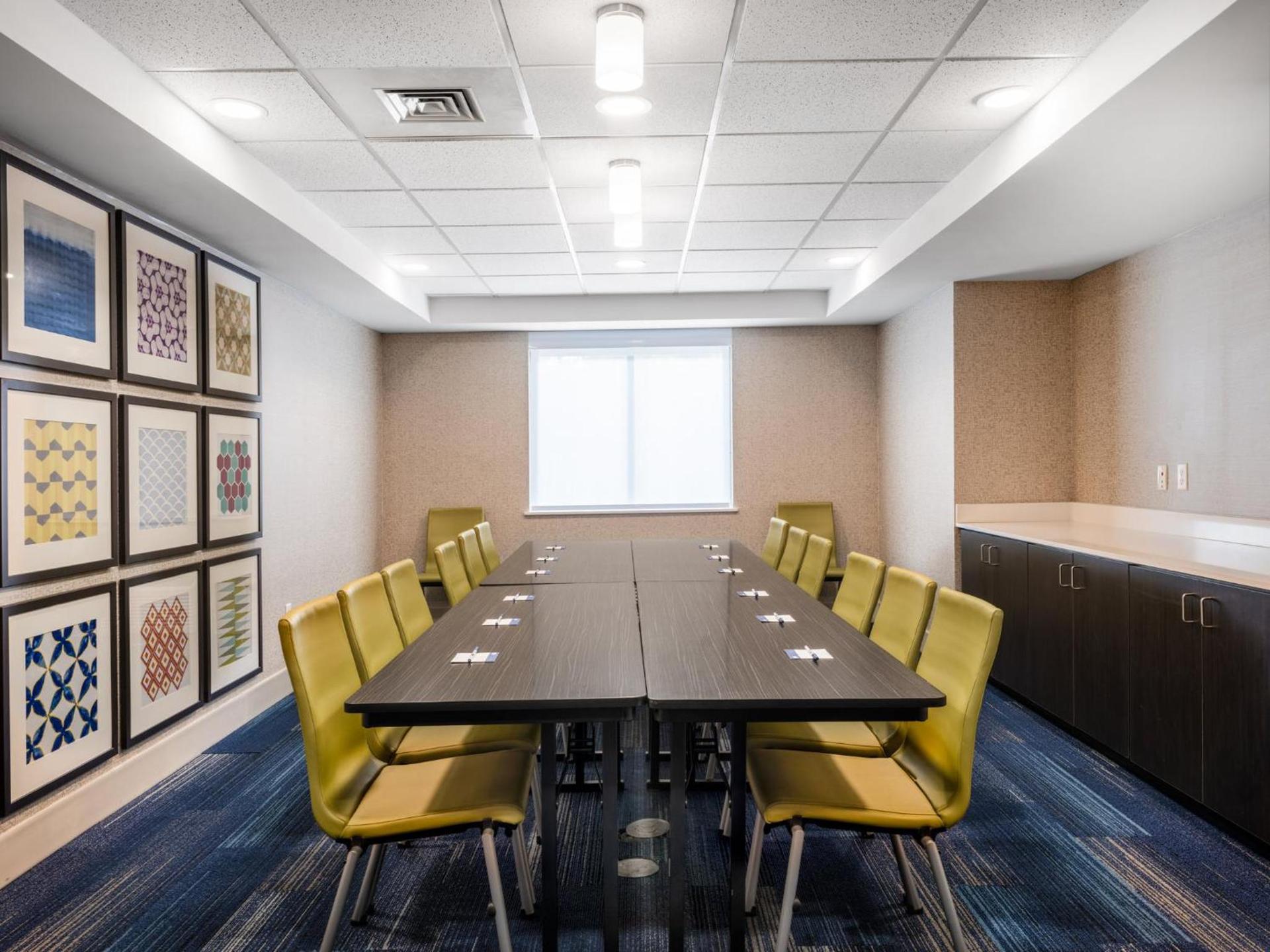 Holiday Inn Express Hotel & Suites Beaumont Northwest by IHG photo 31
