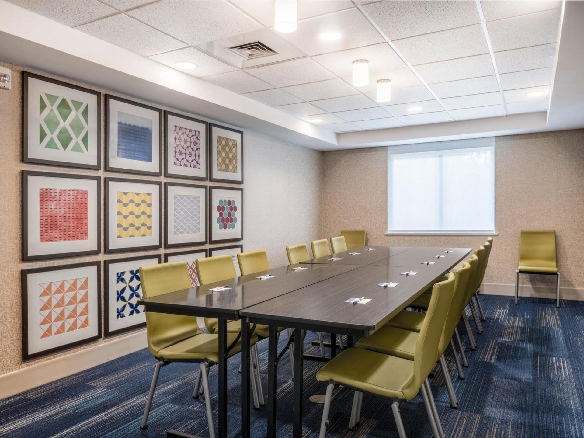 Holiday Inn Express Hotel & Suites Beaumont Northwest by IHG photo 30