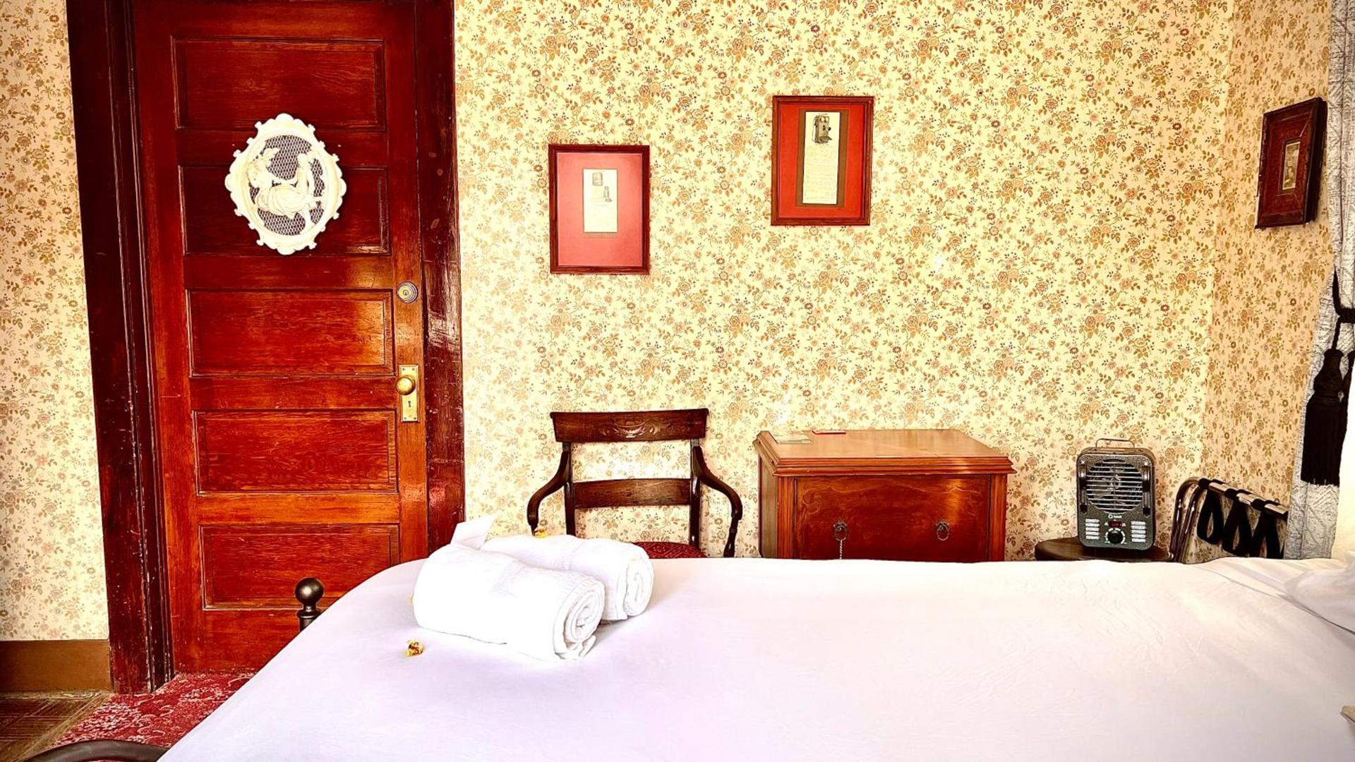 Hotel La More at The Bisbee Inn photo 64