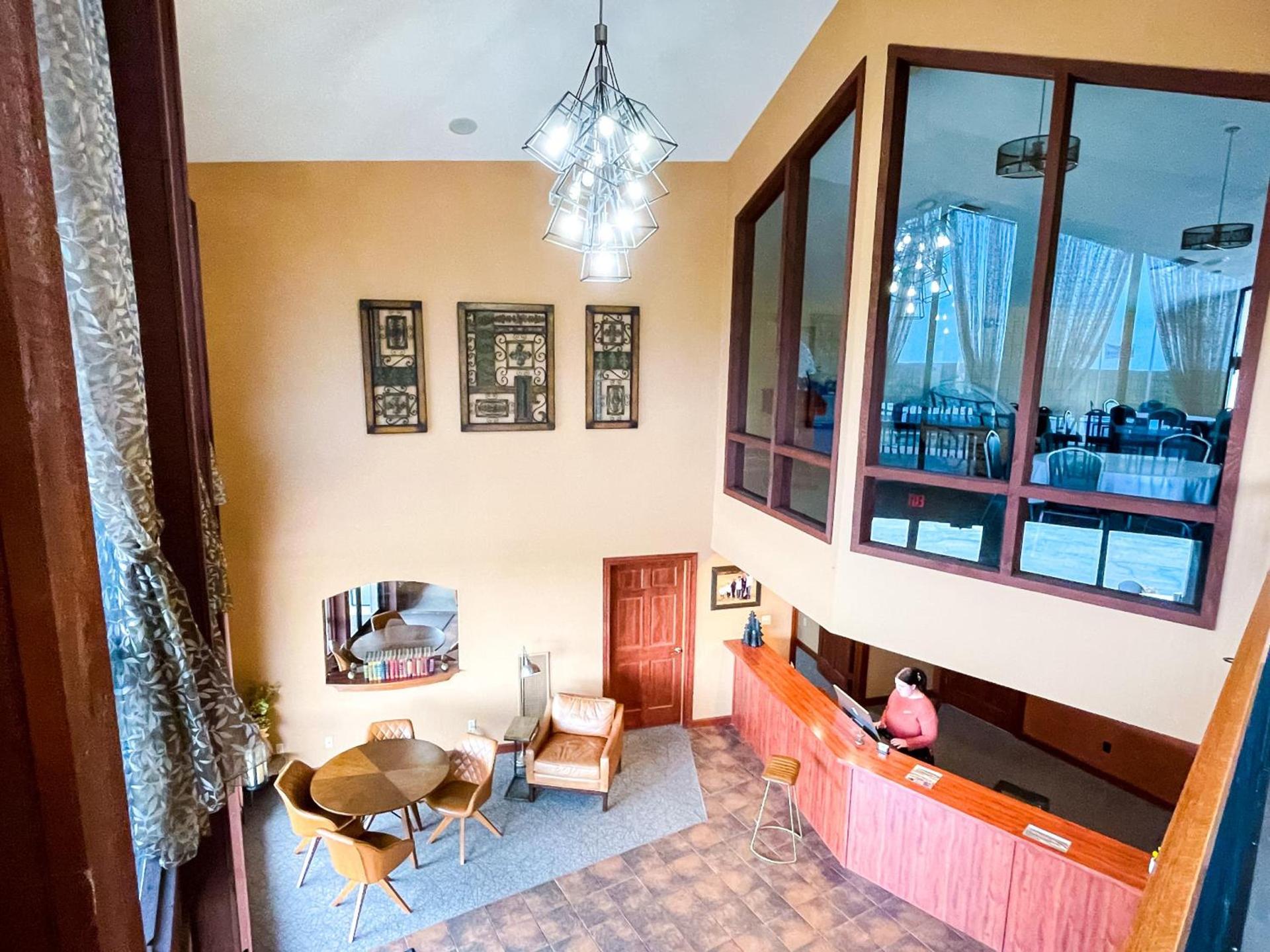 PINEMARK Inn Suites Events photo 5