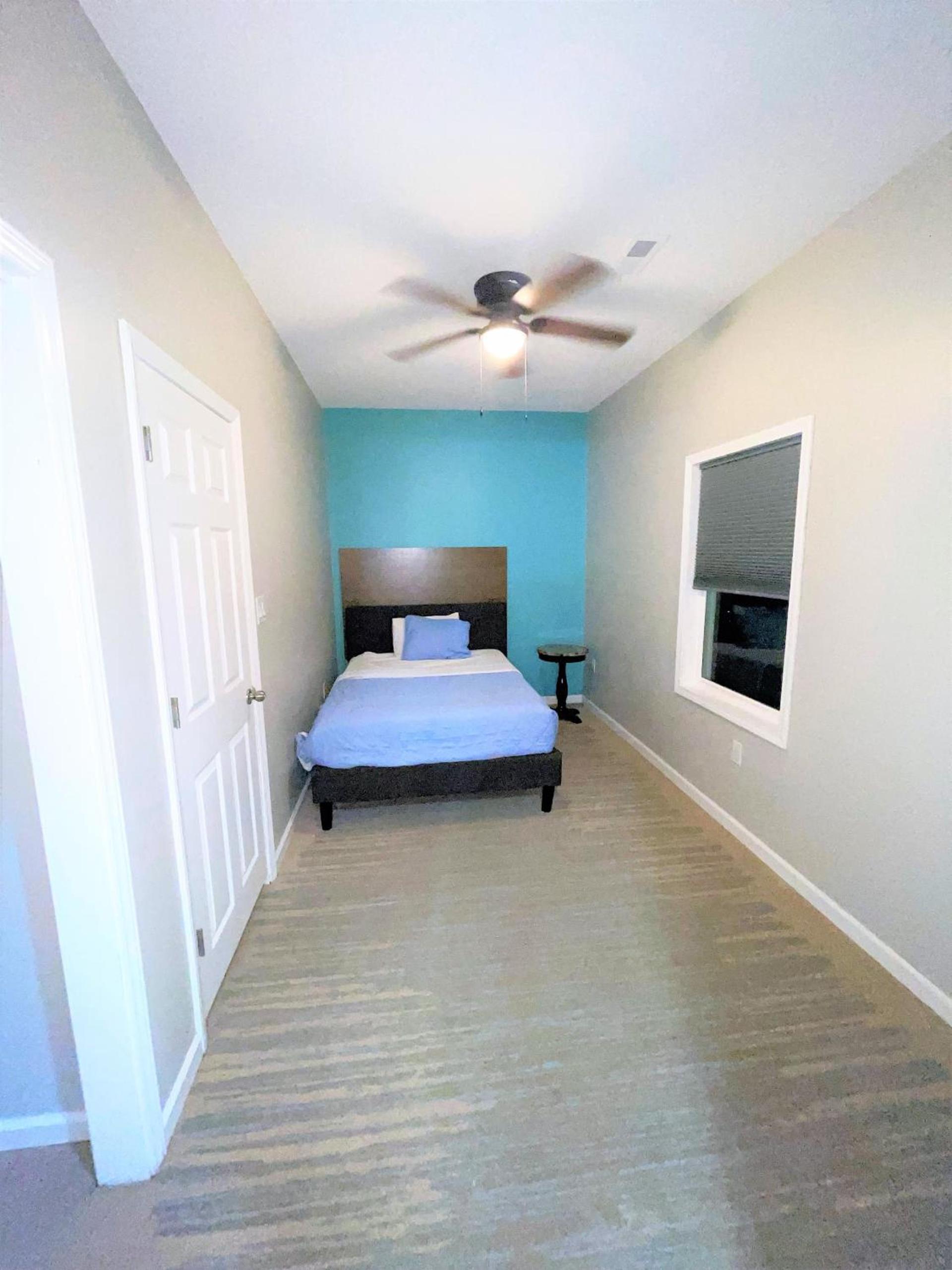 Sand Dollar Motel photo 35