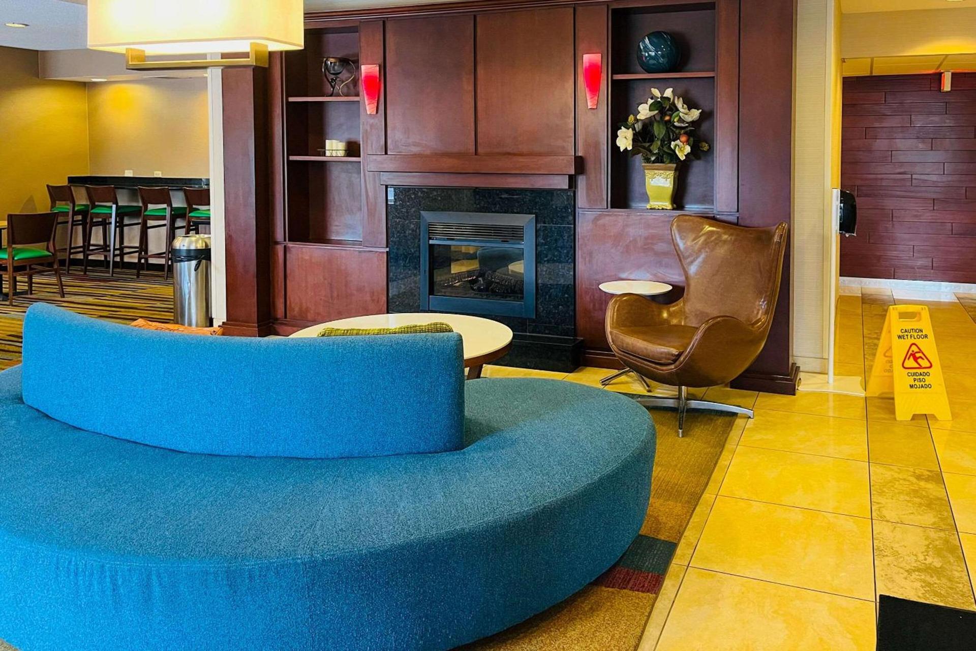Comfort Inn & Suites Olathe - Kansas City photo 5