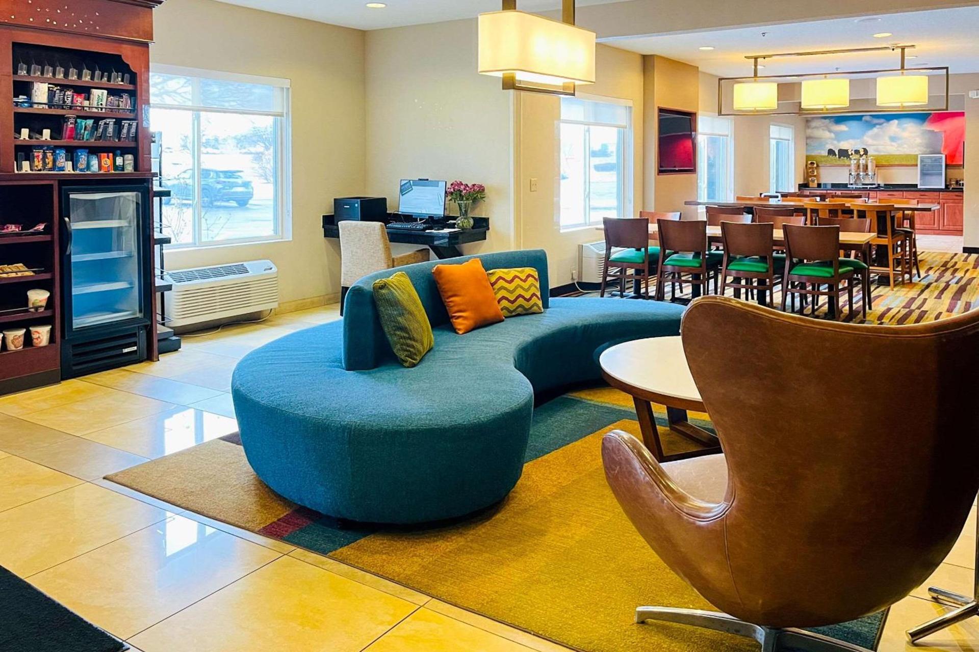 Comfort Inn & Suites Olathe - Kansas City photo 6
