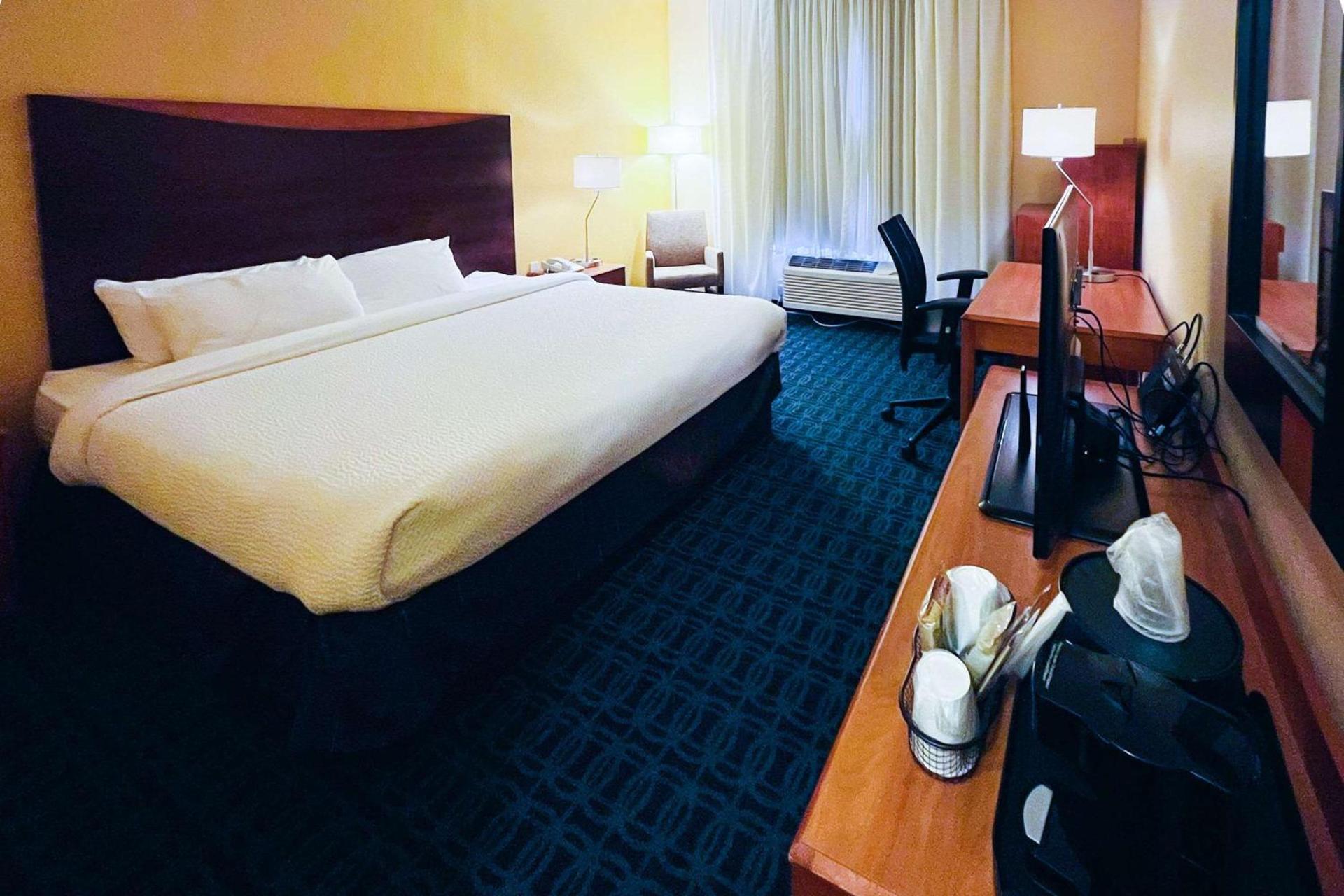 Comfort Inn & Suites Olathe - Kansas City photo 8