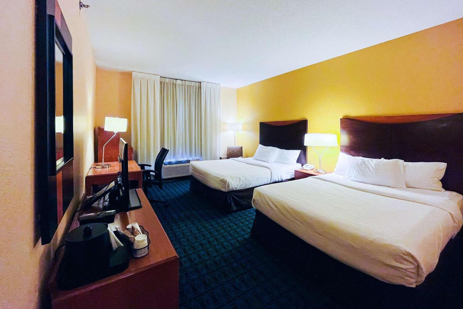 Comfort Inn & Suites Olathe - Kansas City photo 9