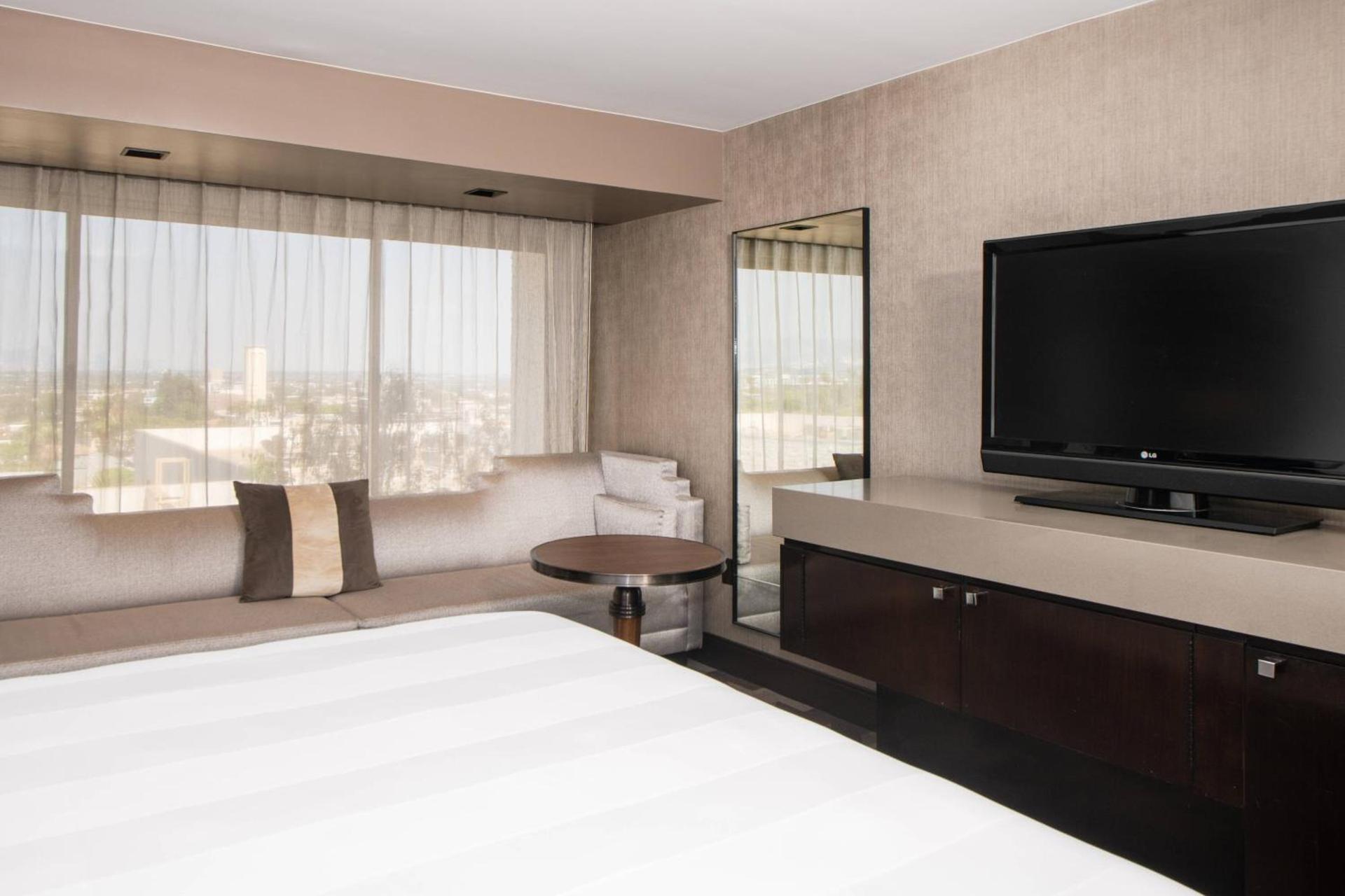 Beverly Hills Marriott photo 25