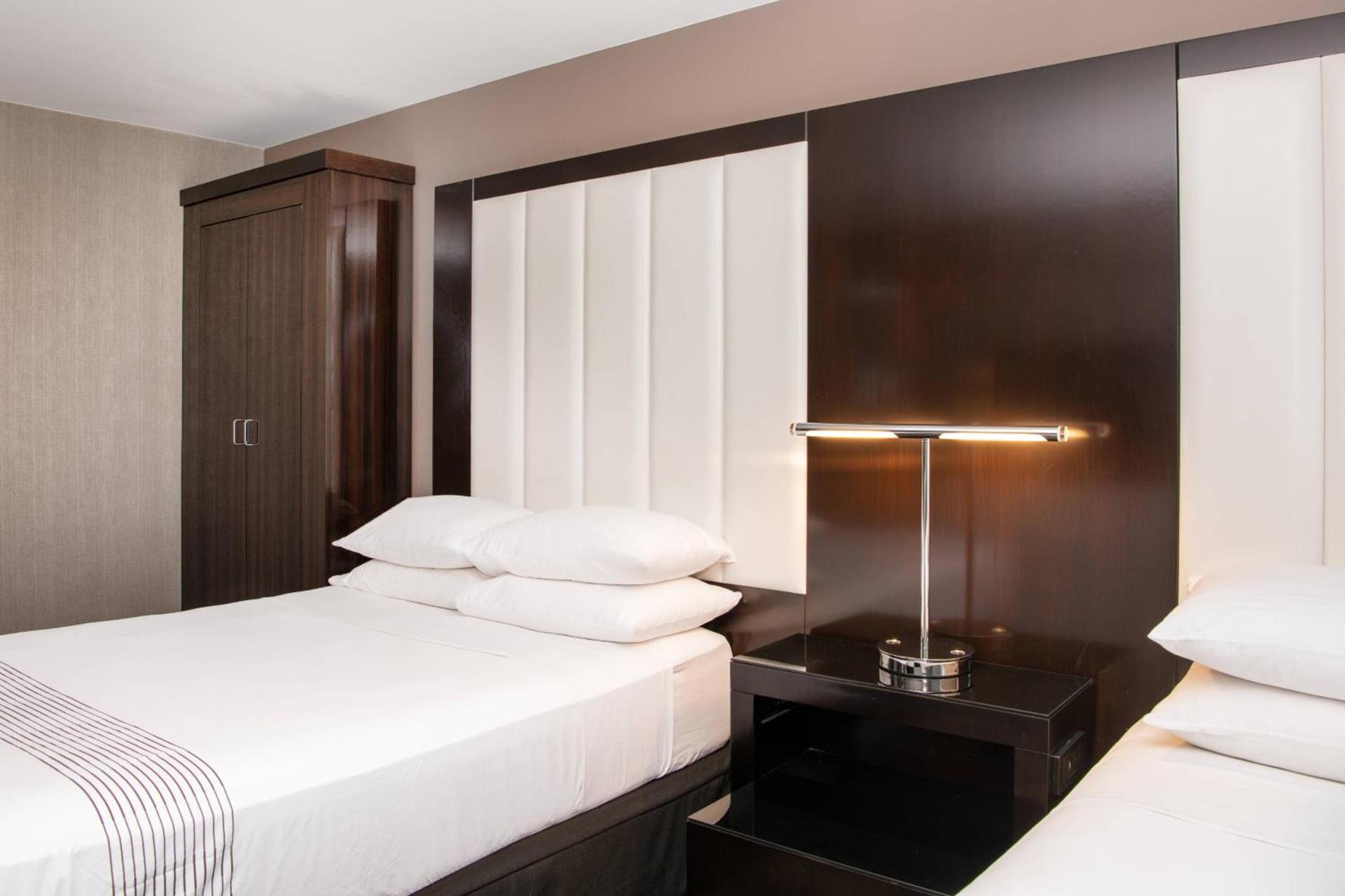 Beverly Hills Marriott photo 30
