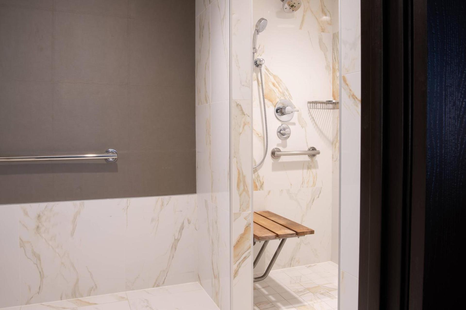 Beverly Hills Marriott photo 49