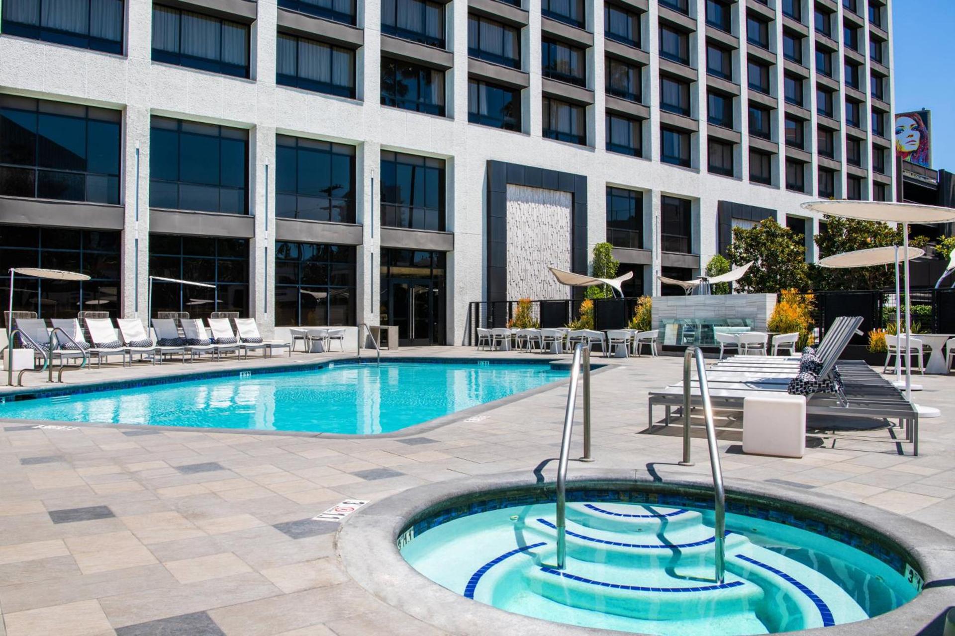 Beverly Hills Marriott photo 77
