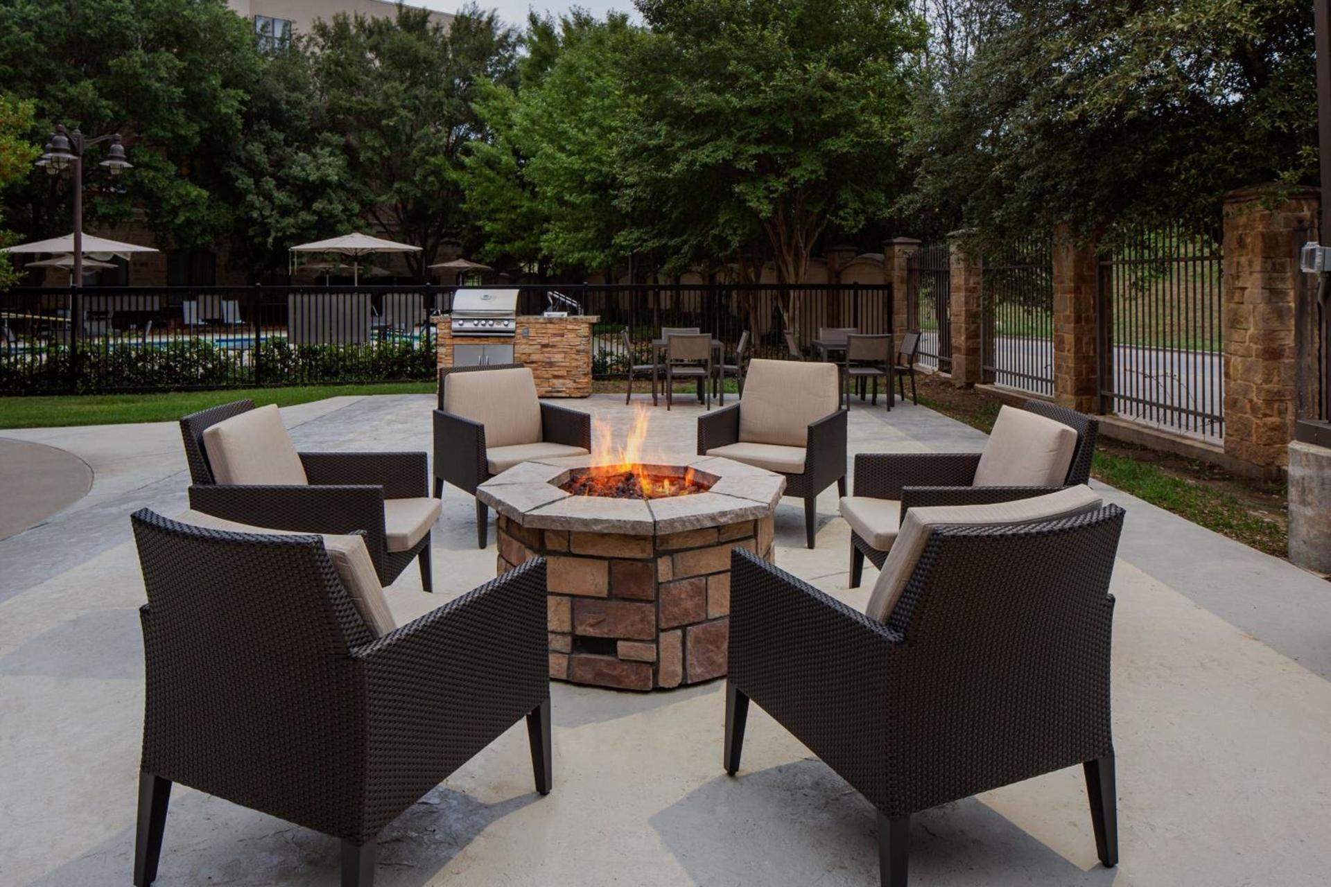 Residence Inn Fort Worth Cultural District photo 12