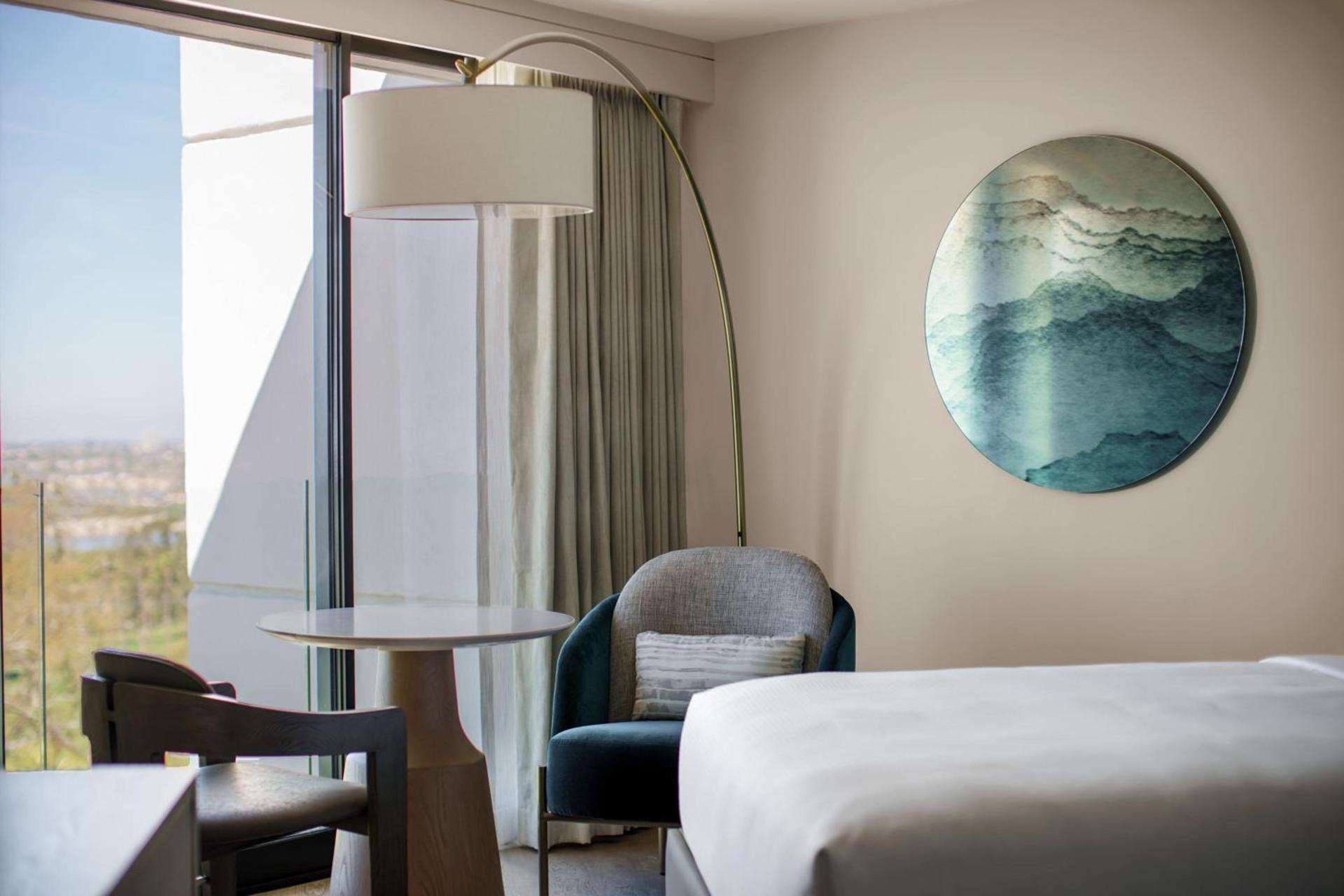 VEA Newport Beach, a Marriott Resort & Spa photo 28