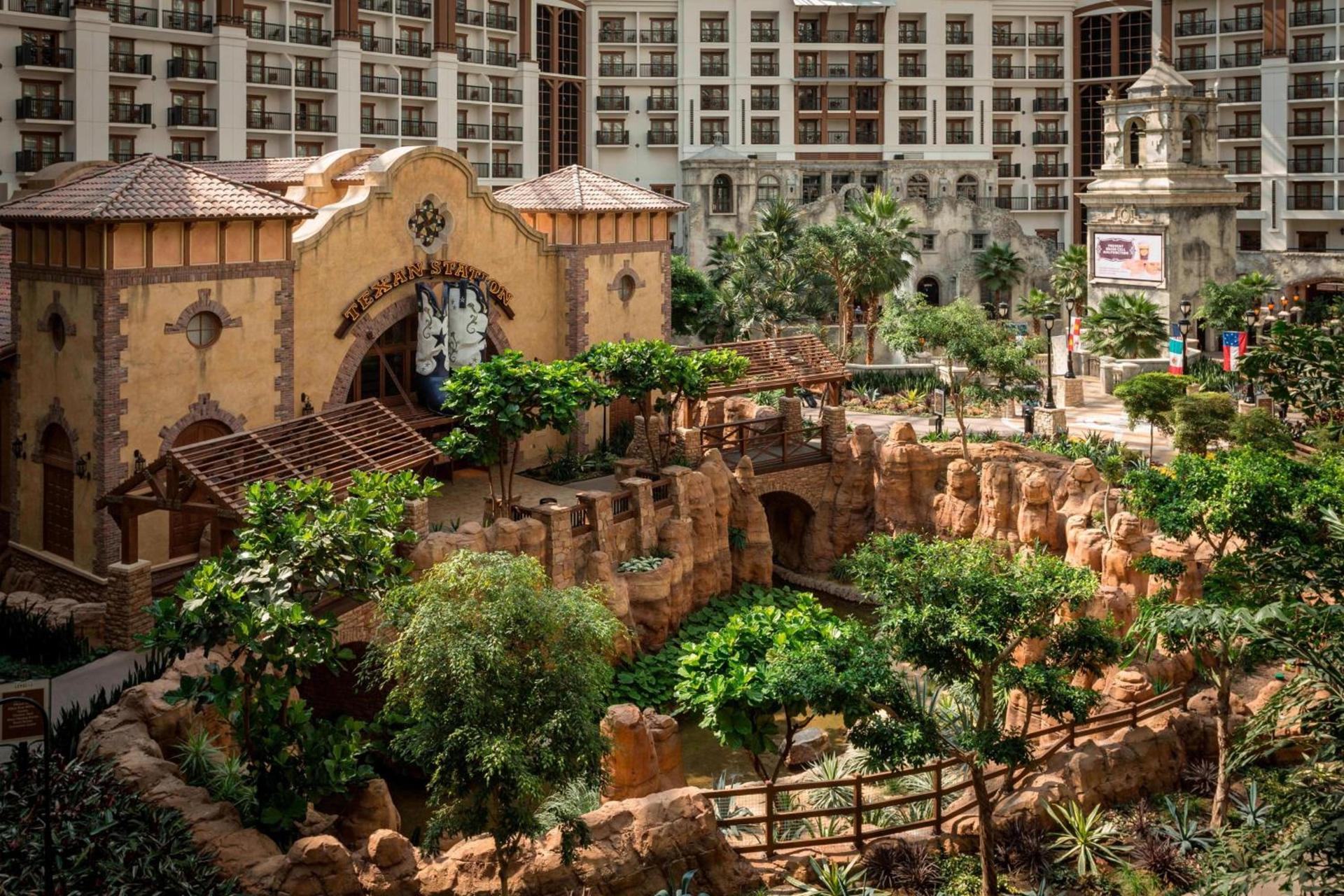 Gaylord Texan Resort and Convention Center photo 15