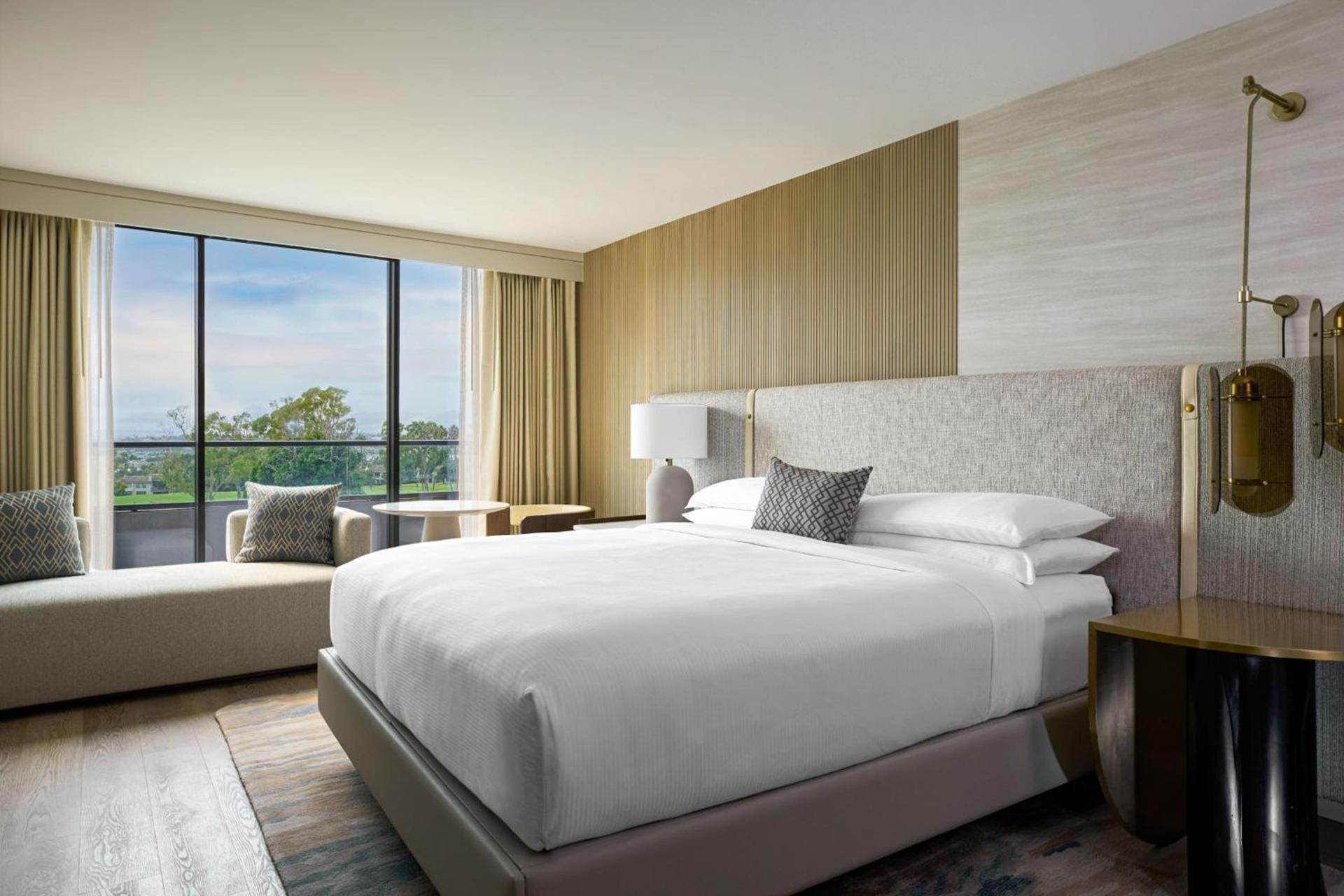 VEA Newport Beach, a Marriott Resort & Spa photo 44