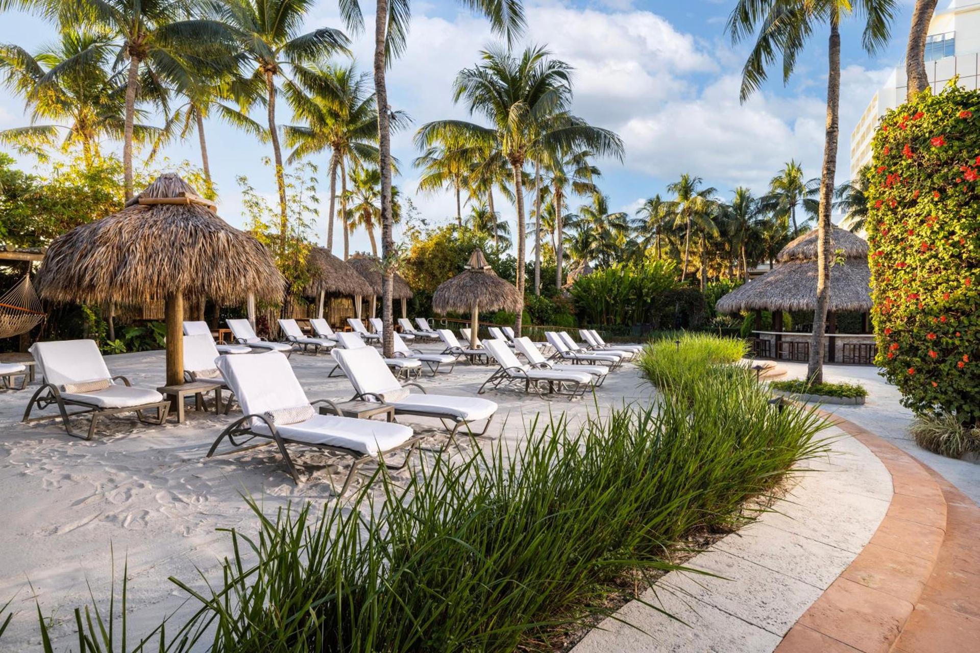 The Palms Hotel & Spa photo 77