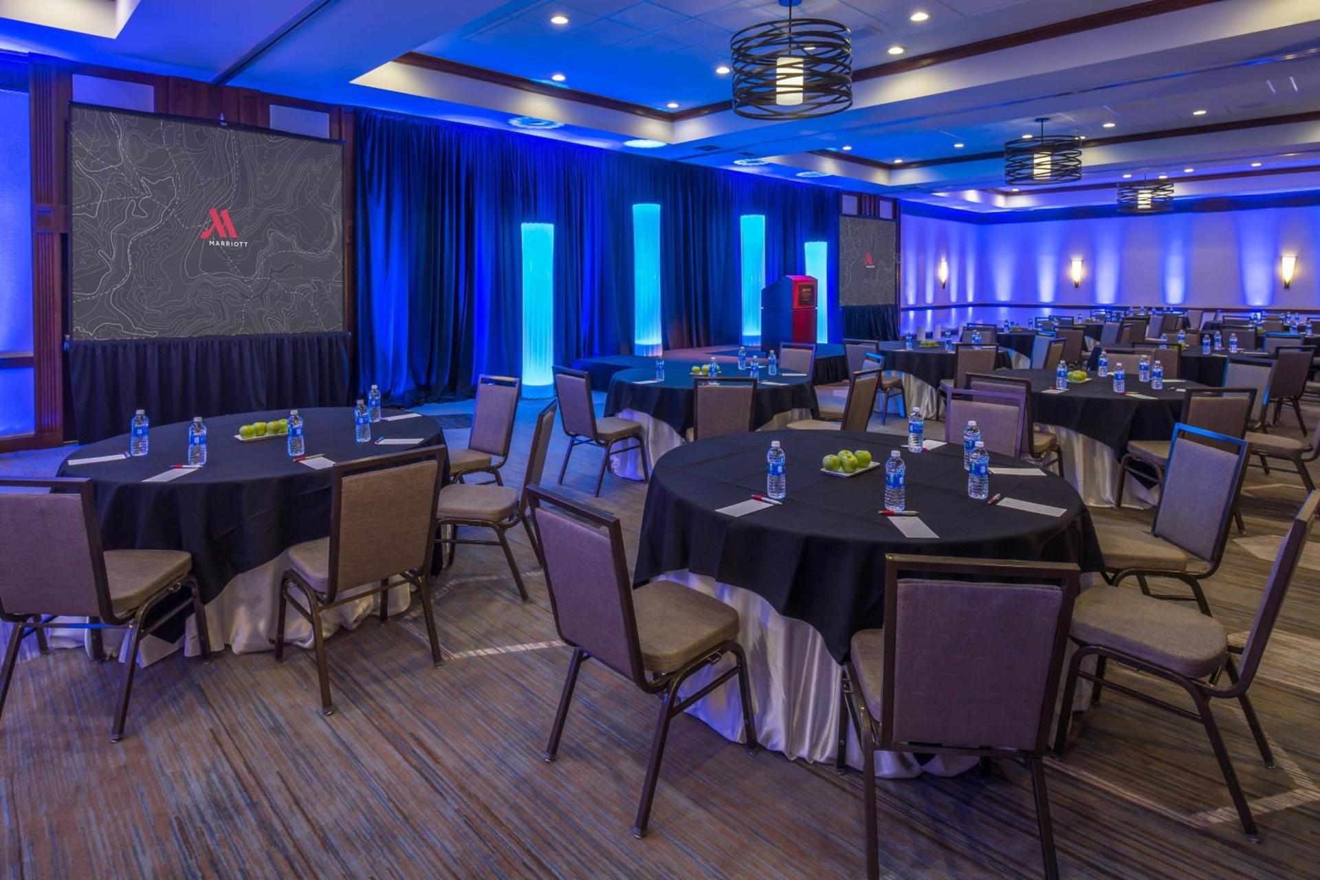 Fullerton Marriott at California State University photo 30