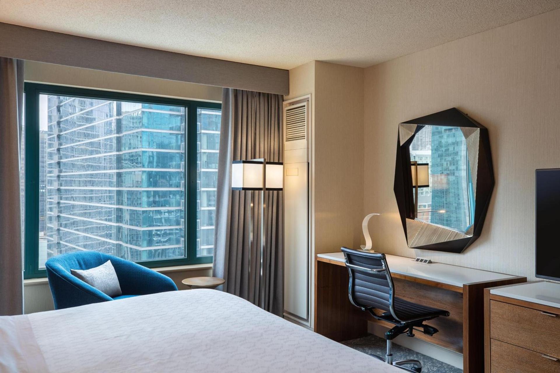 Sheraton Grand Chicago Riverwalk photo 18