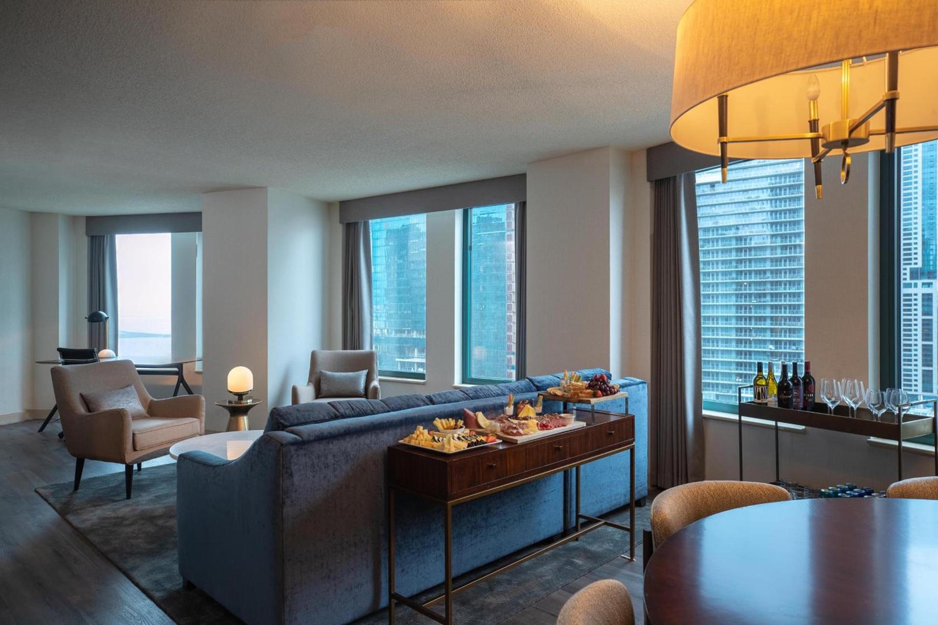 Sheraton Grand Chicago Riverwalk photo 64