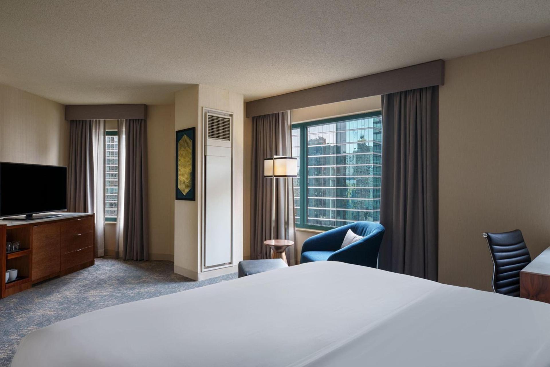 Sheraton Grand Chicago Riverwalk photo 34