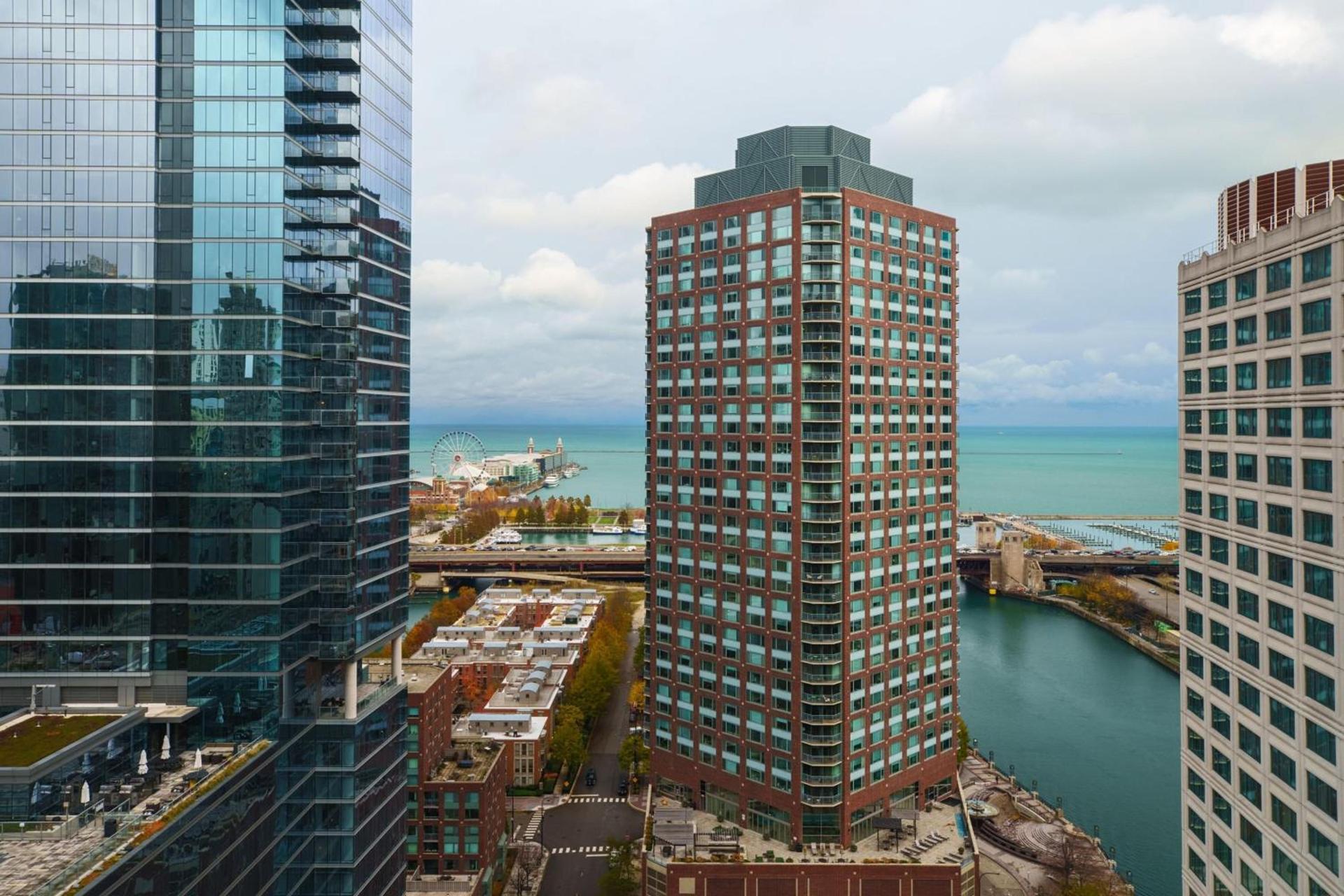 Sheraton Grand Chicago Riverwalk photo 46