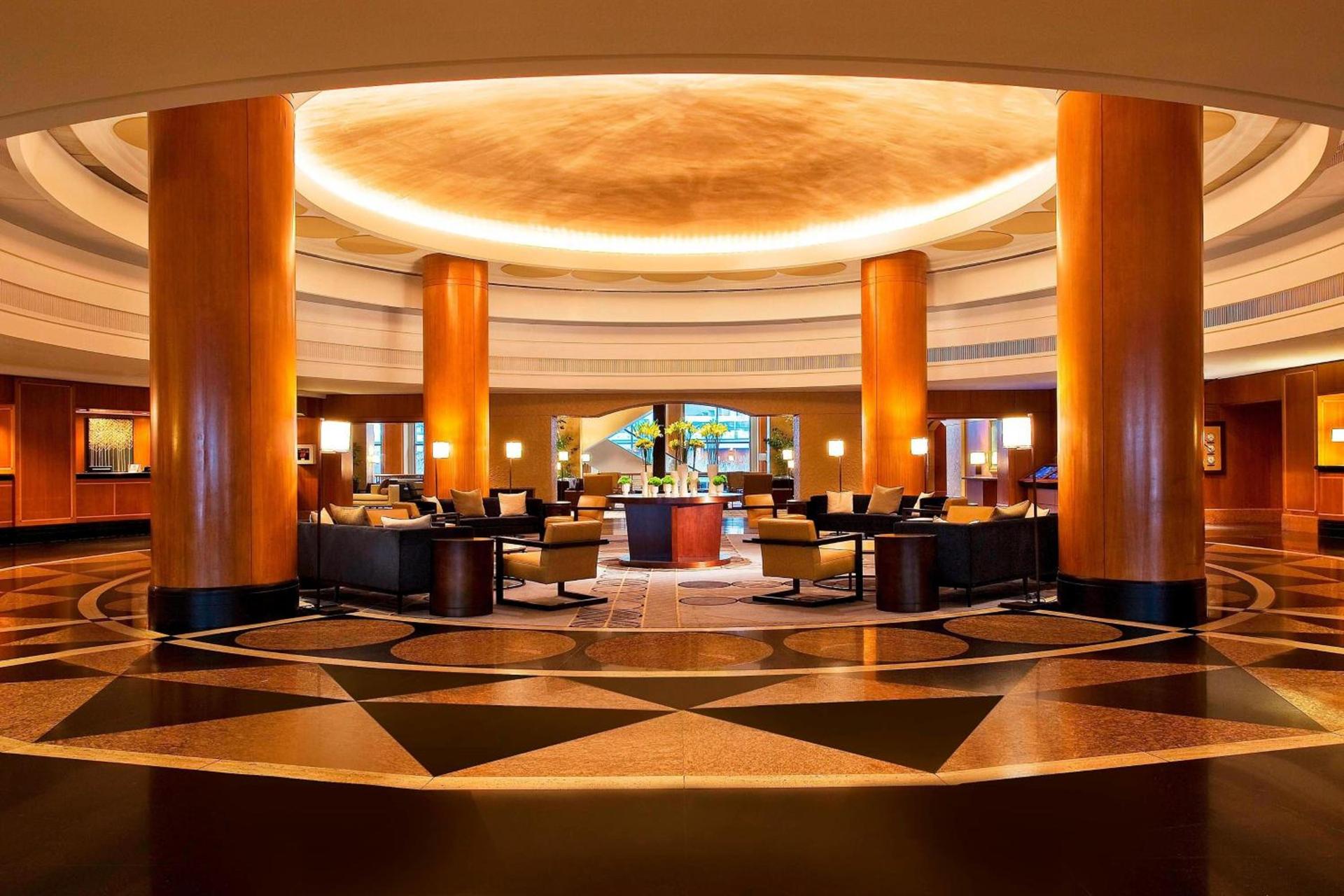 Sheraton Grand Chicago Riverwalk photo 2