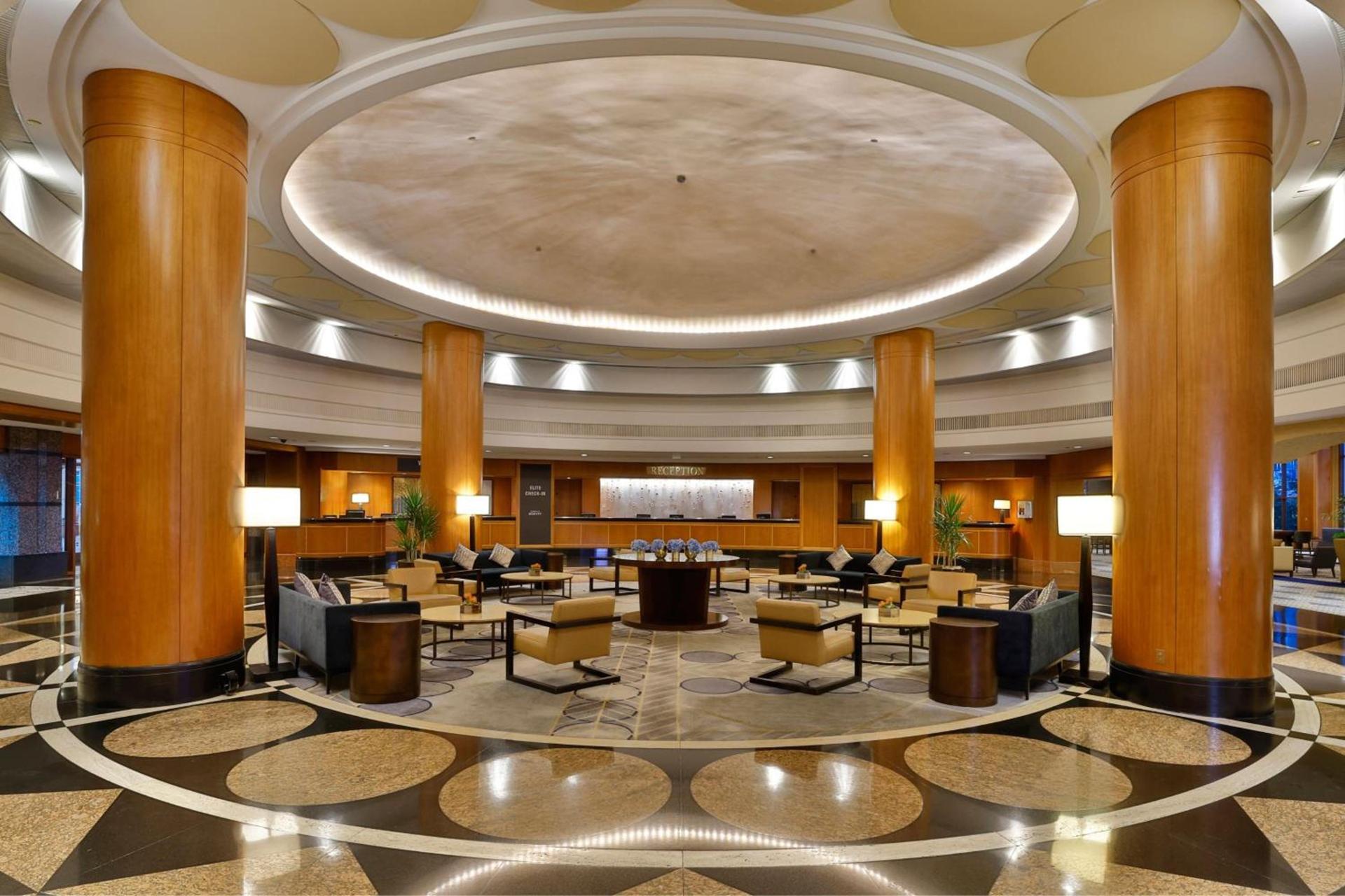 Sheraton Grand Chicago Riverwalk photo 5