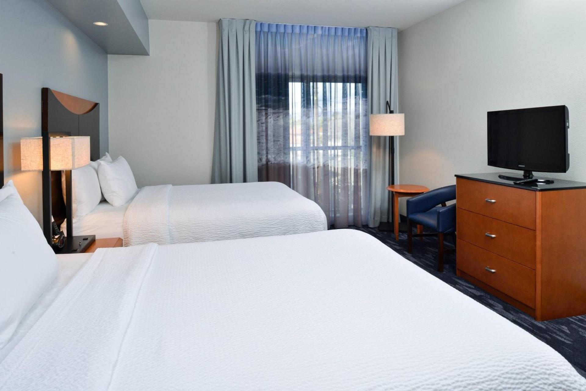 Fairfield Inn & Suites Santa Cruz - Capitola photo 20