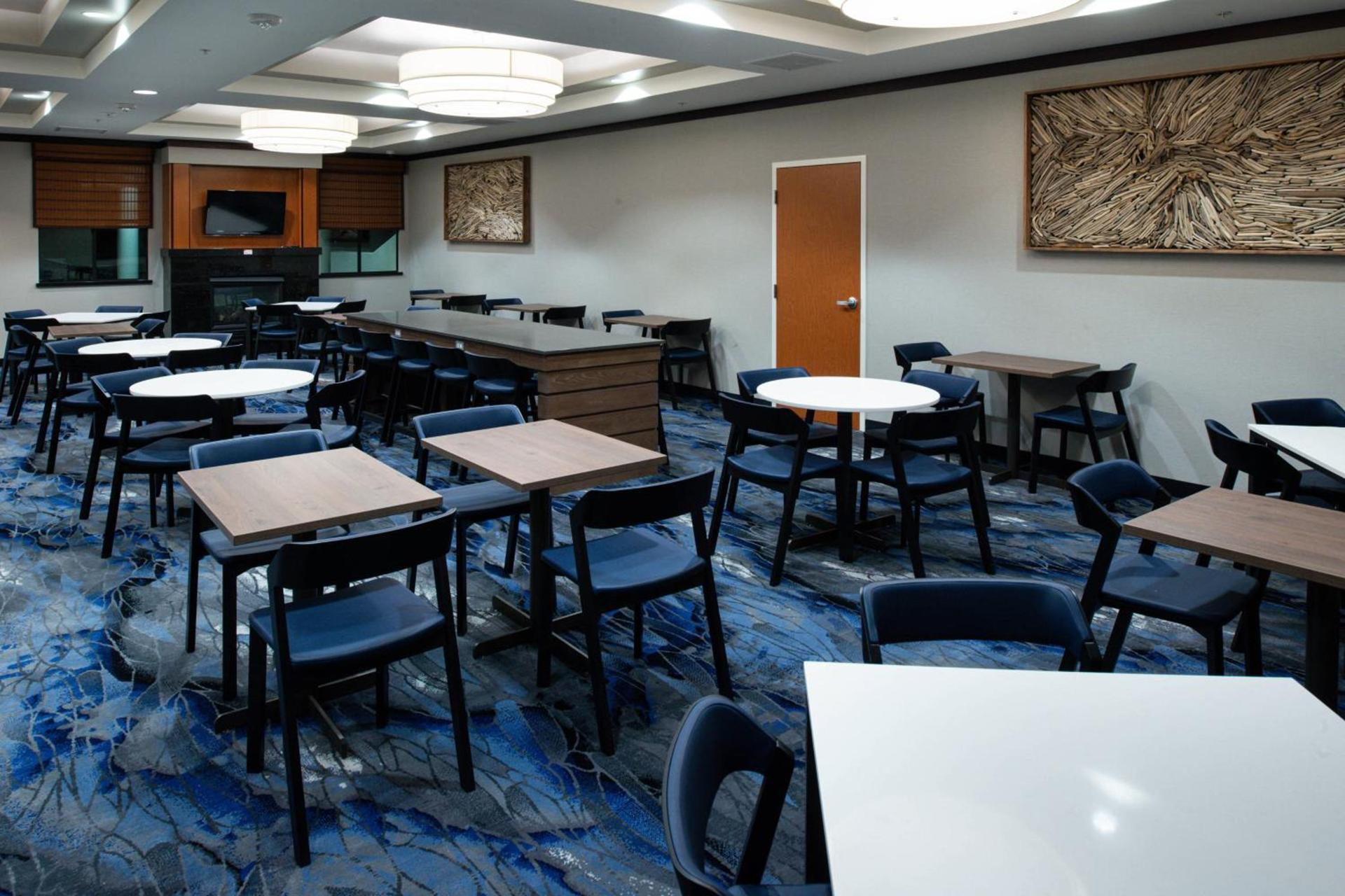 Fairfield Inn & Suites Santa Cruz - Capitola photo 37