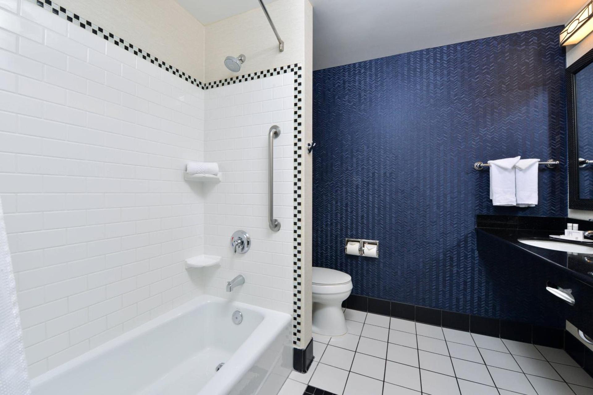 Fairfield Inn & Suites Santa Cruz - Capitola photo 27