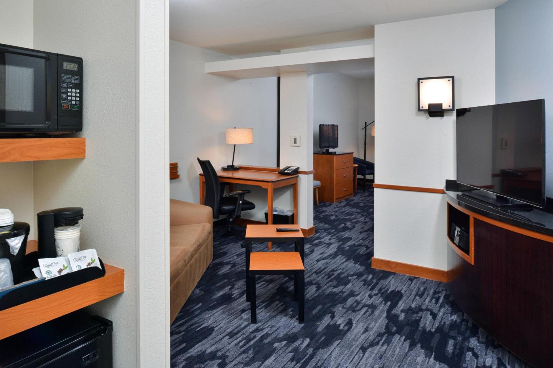 Fairfield Inn & Suites Santa Cruz - Capitola photo 12