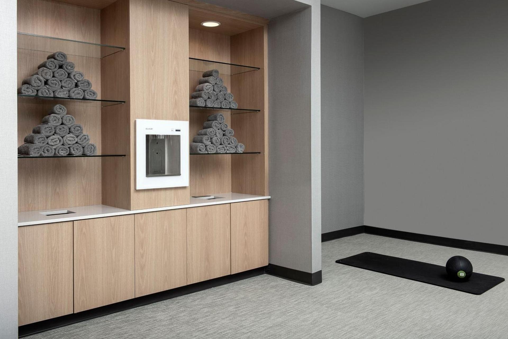 Courtyard by Marriott Portland Tigard photo 72