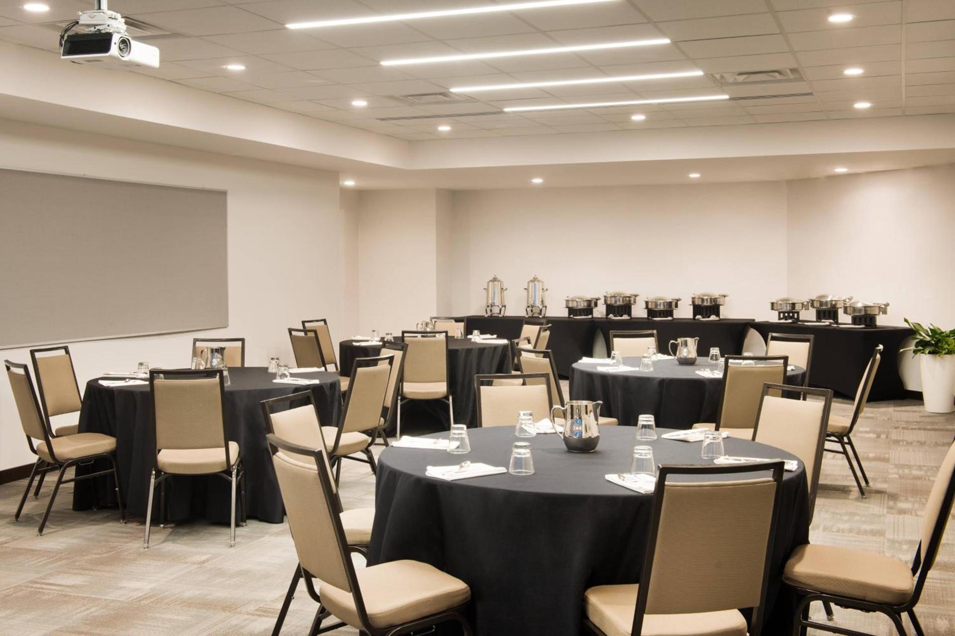 Marriott Syracuse Downtown photo 76