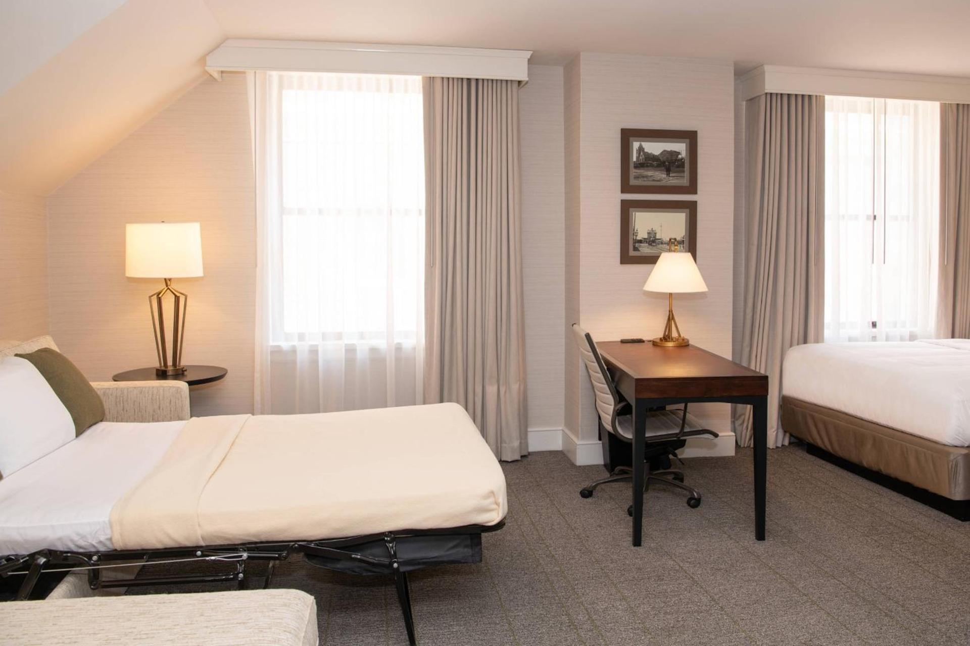 Marriott Syracuse Downtown photo 2
