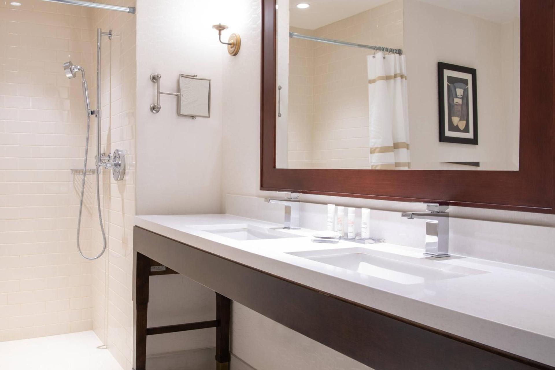 Marriott Syracuse Downtown photo 23