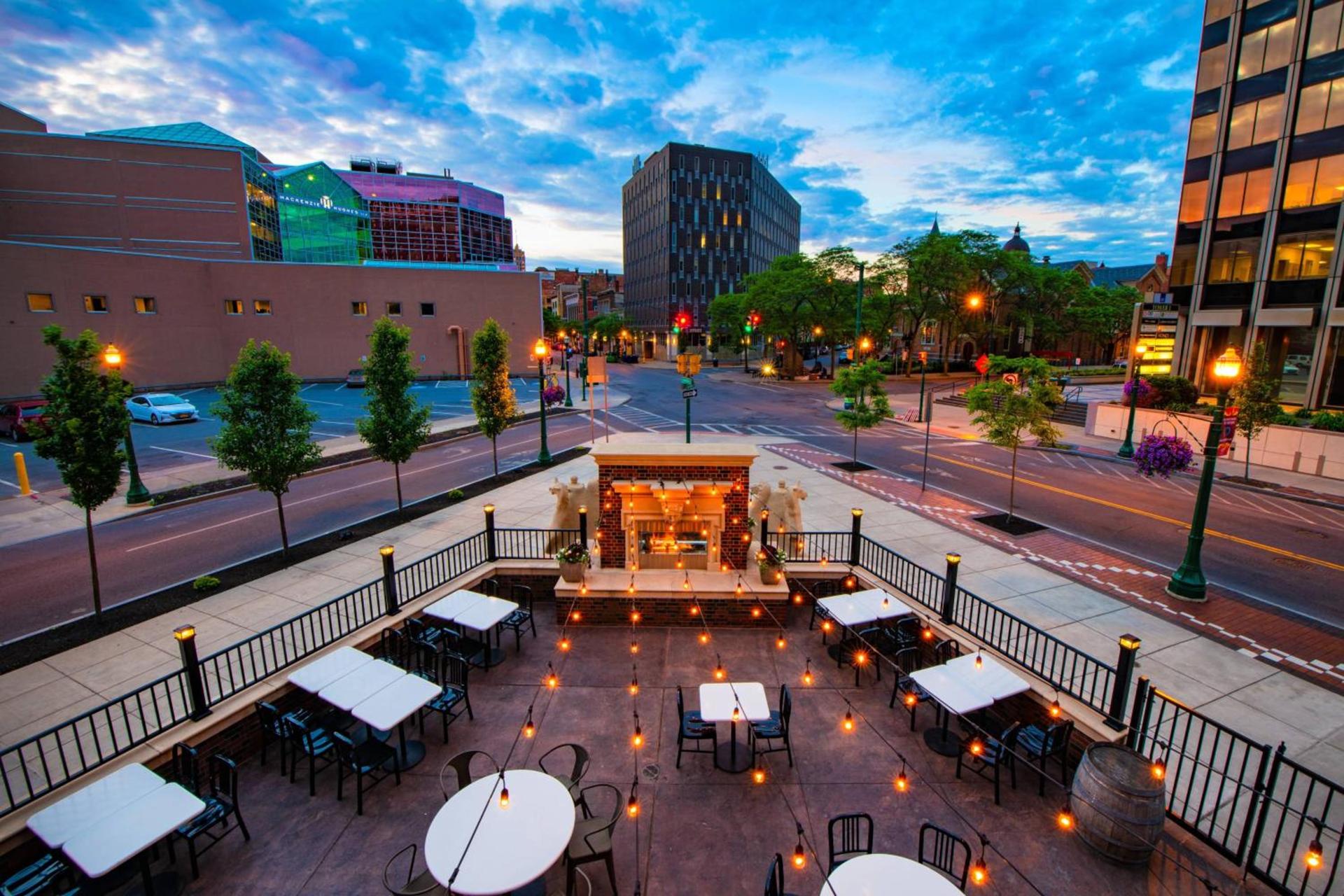 Marriott Syracuse Downtown photo 61