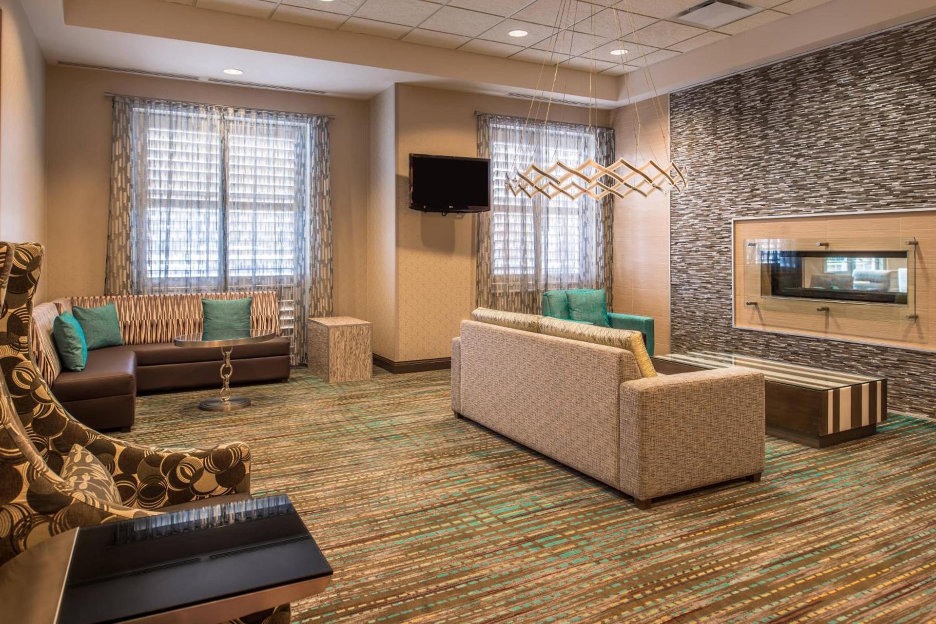 Residence Inn Pittsburgh North Shore photo 8