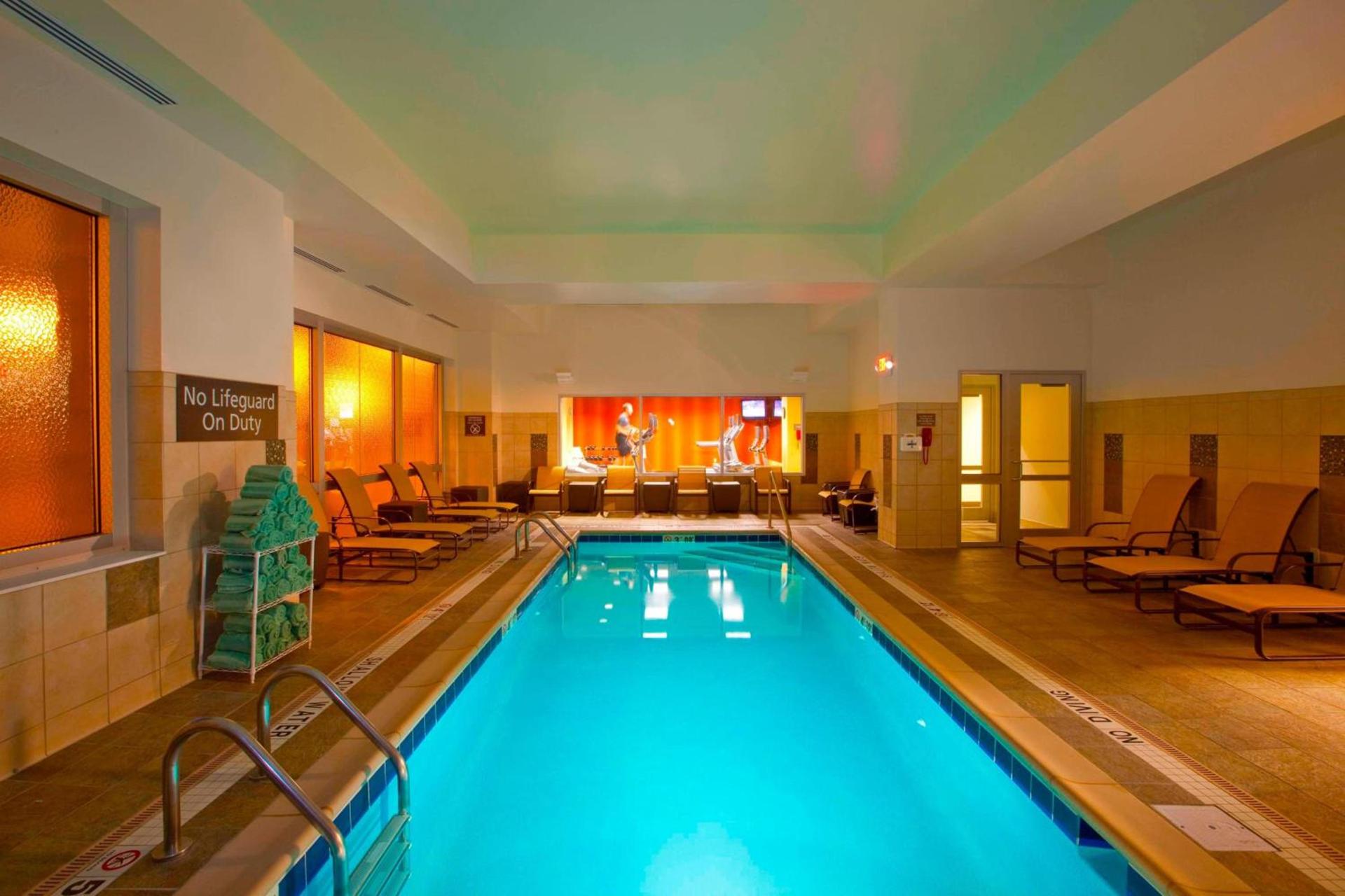 Residence Inn Pittsburgh North Shore photo 58