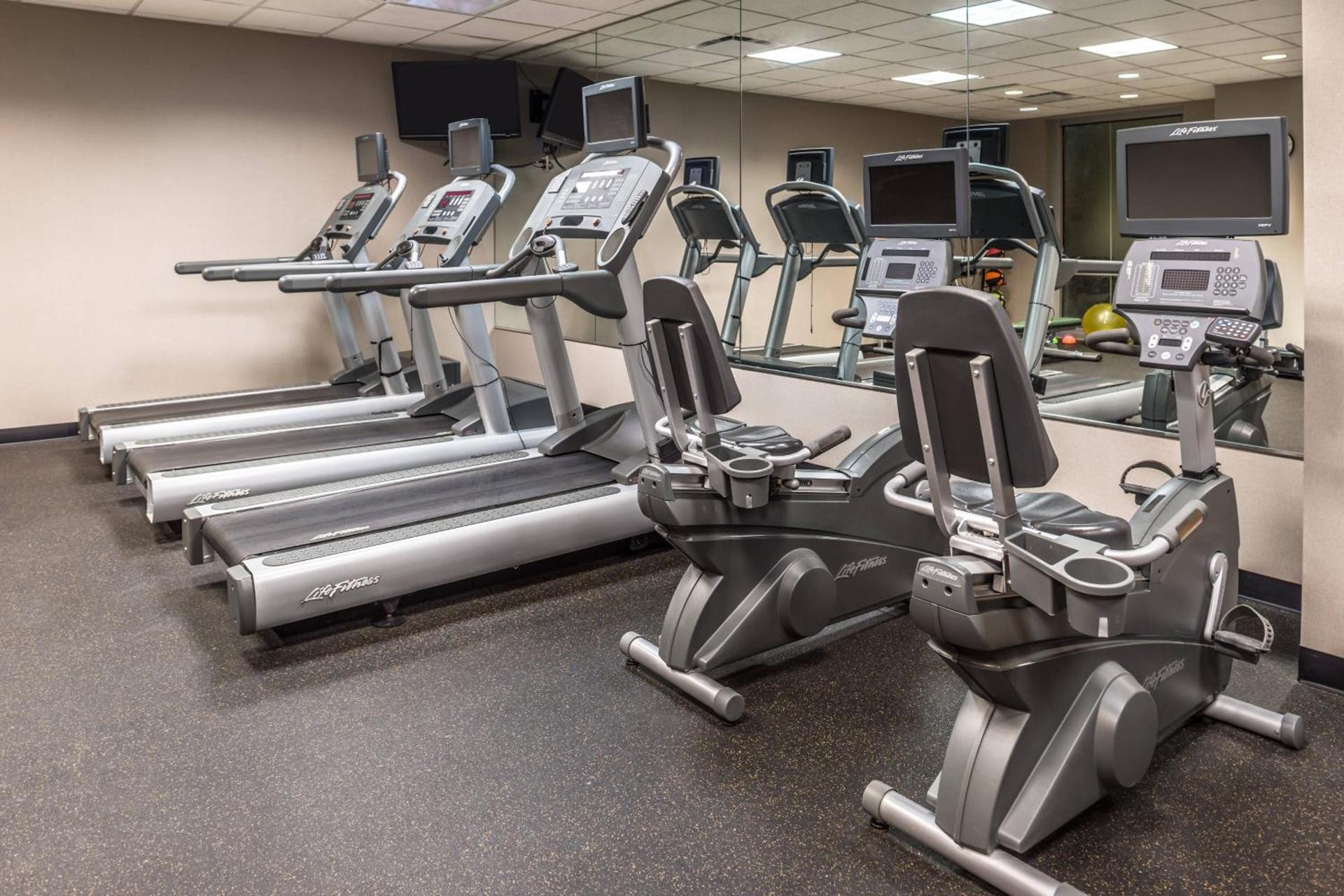 Residence Inn Pittsburgh North Shore photo 60
