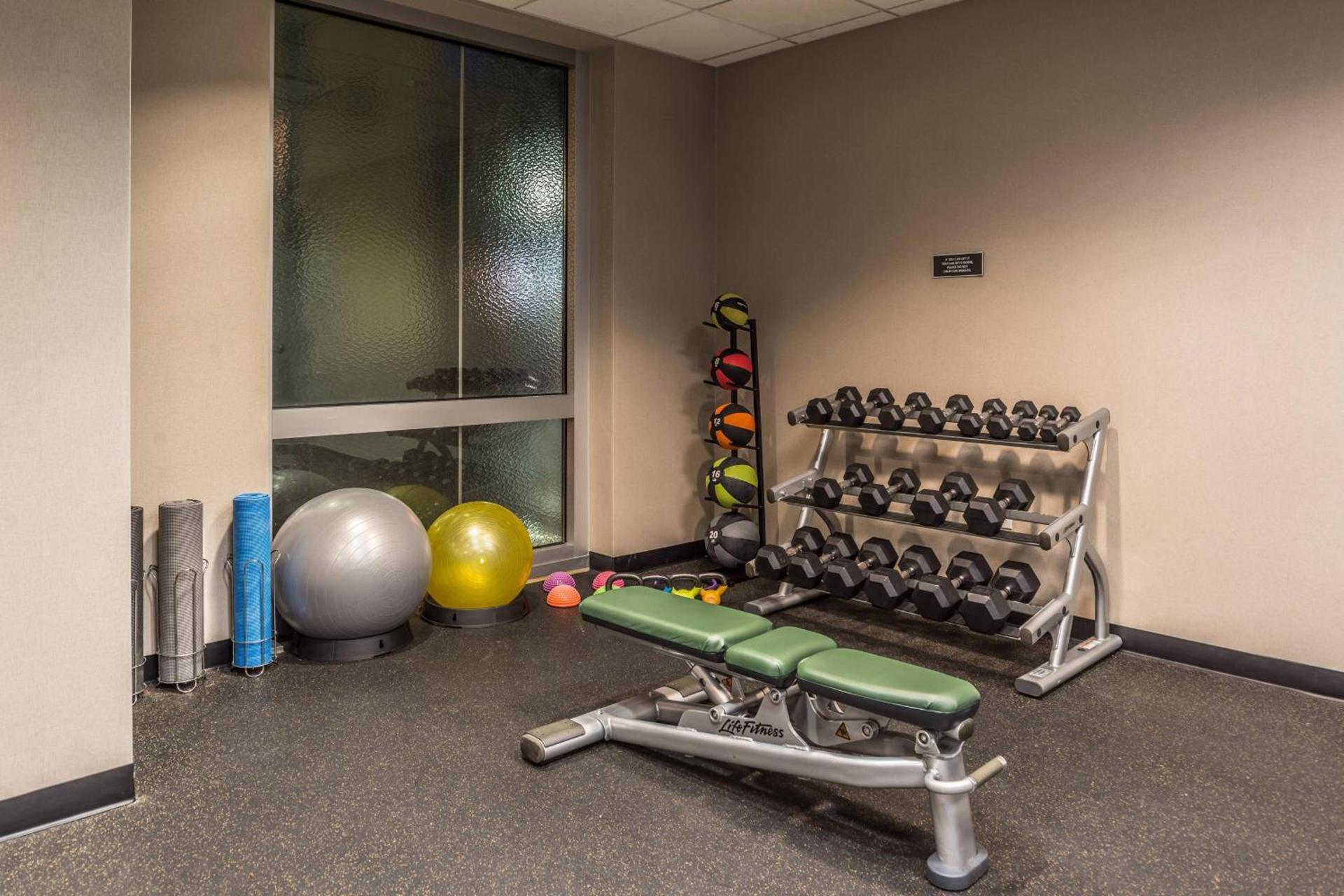Residence Inn Pittsburgh North Shore photo 62