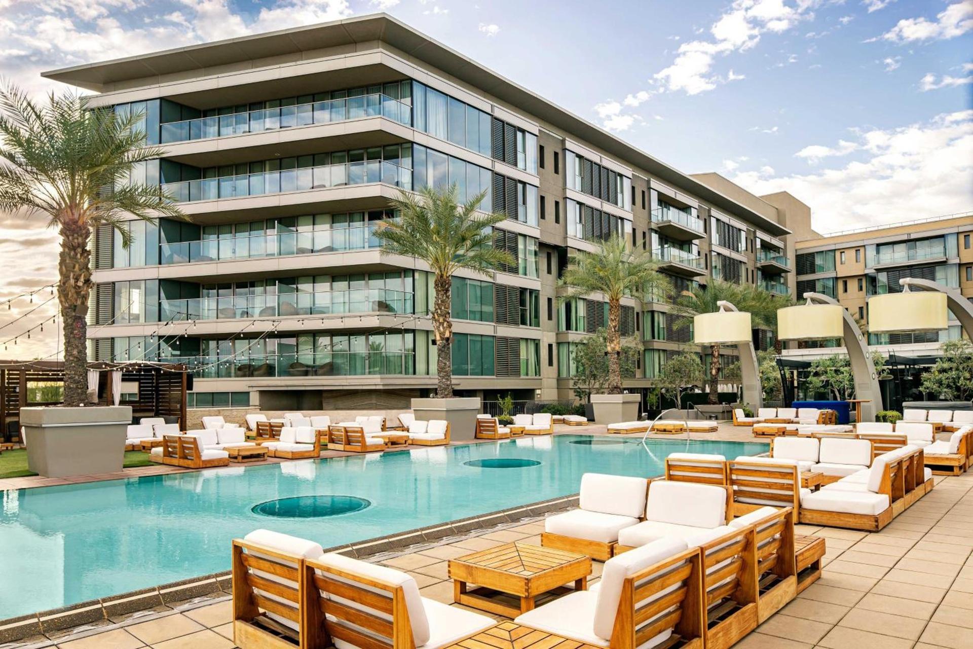 W Scottsdale photo 73