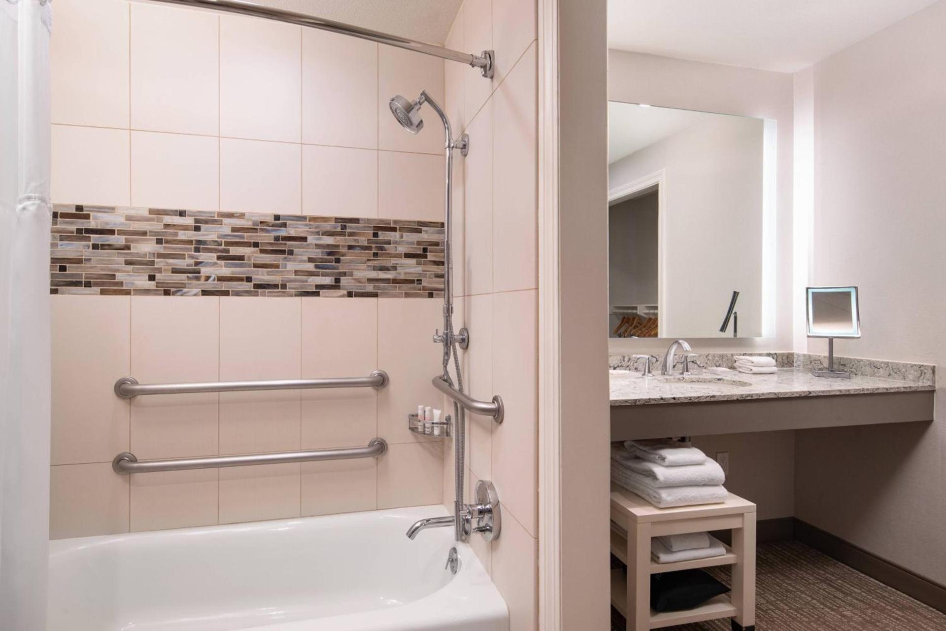 Coronado Island Marriott Resort & Spa photo 34