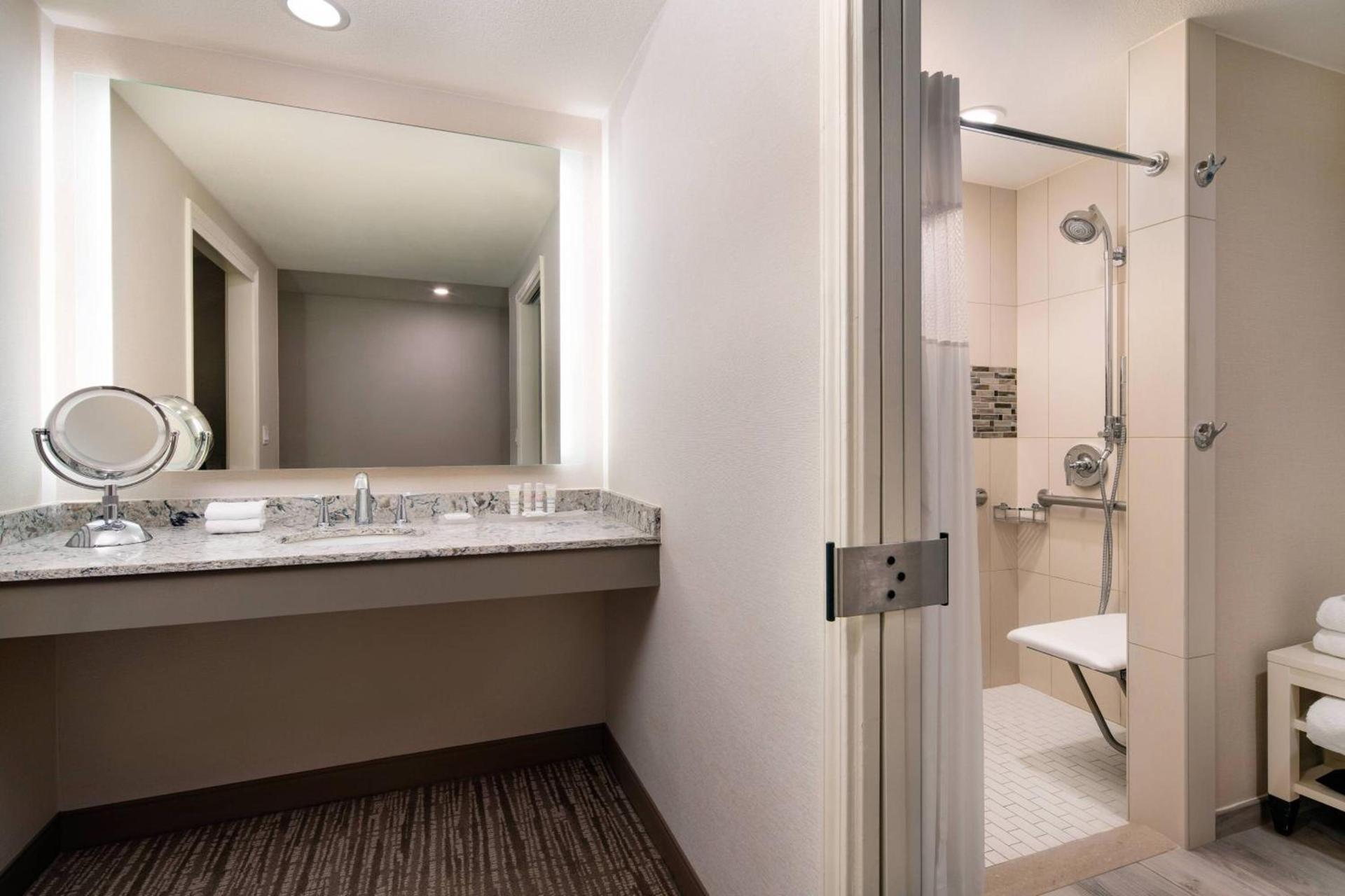 Coronado Island Marriott Resort & Spa photo 35
