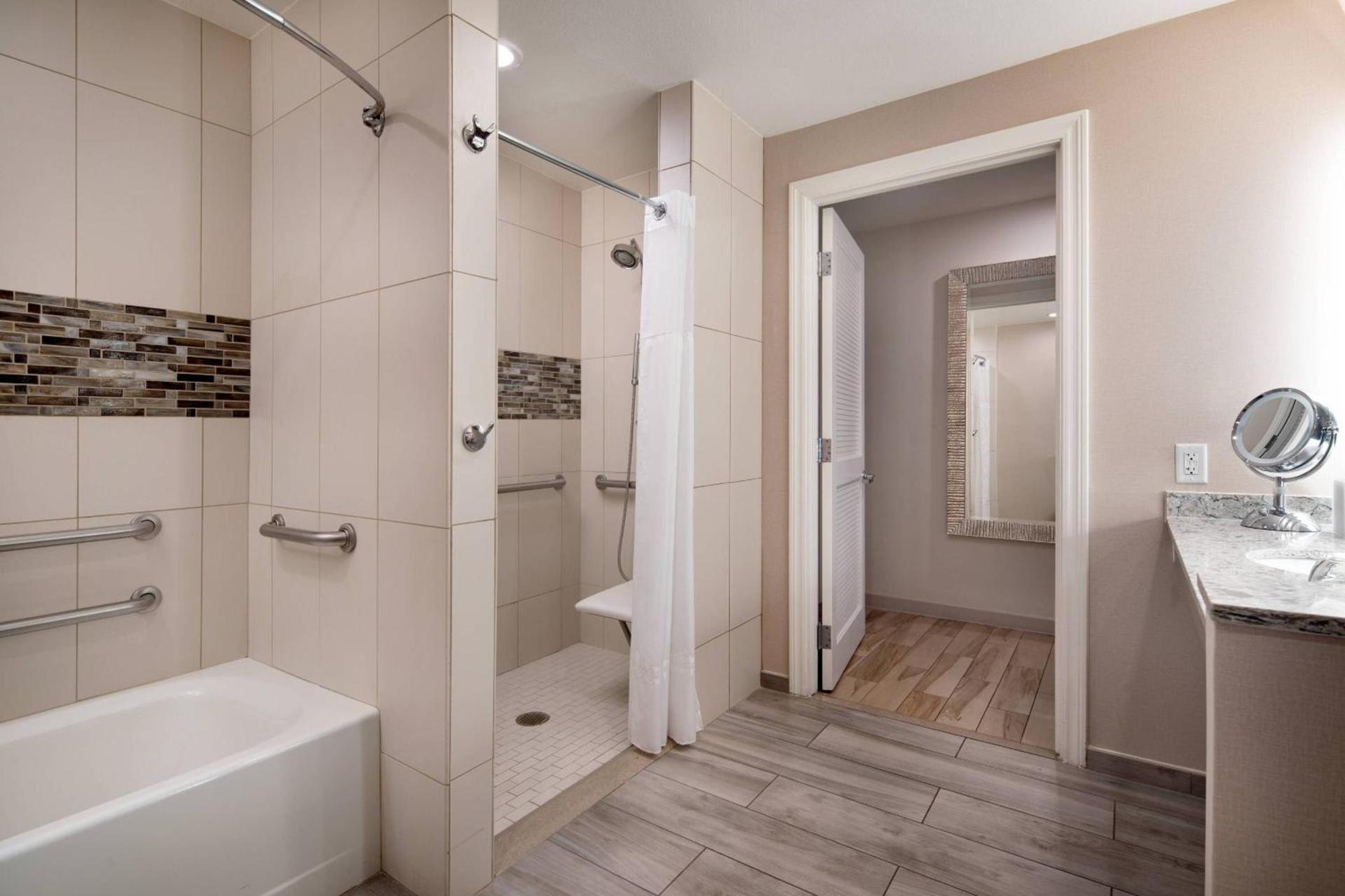 Coronado Island Marriott Resort & Spa photo 36