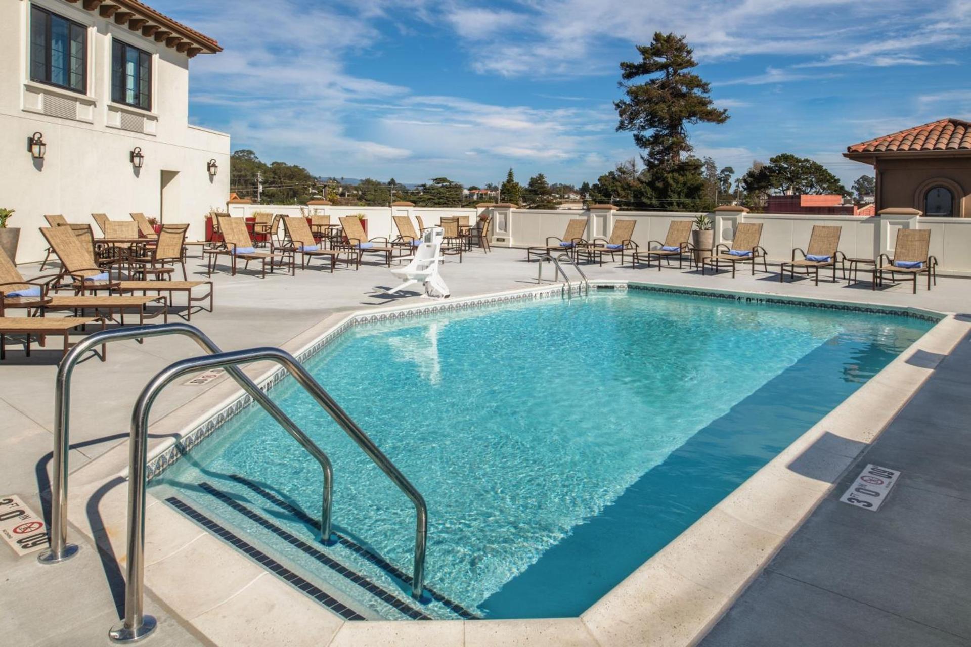 Courtyard by Marriott Santa Cruz photo 34