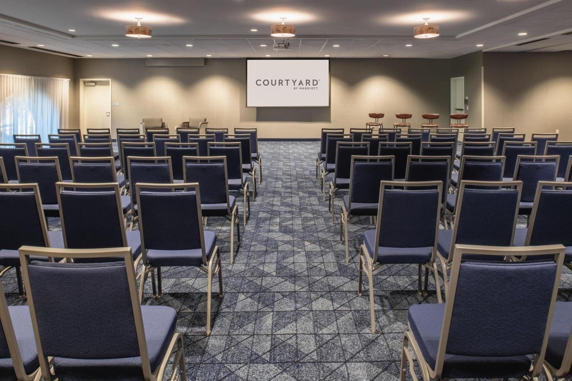 Courtyard by Marriott Santa Cruz photo 41
