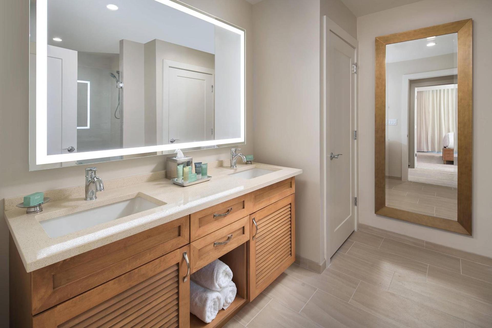Waterline Villas & Marina, Autograph Collection photo 32