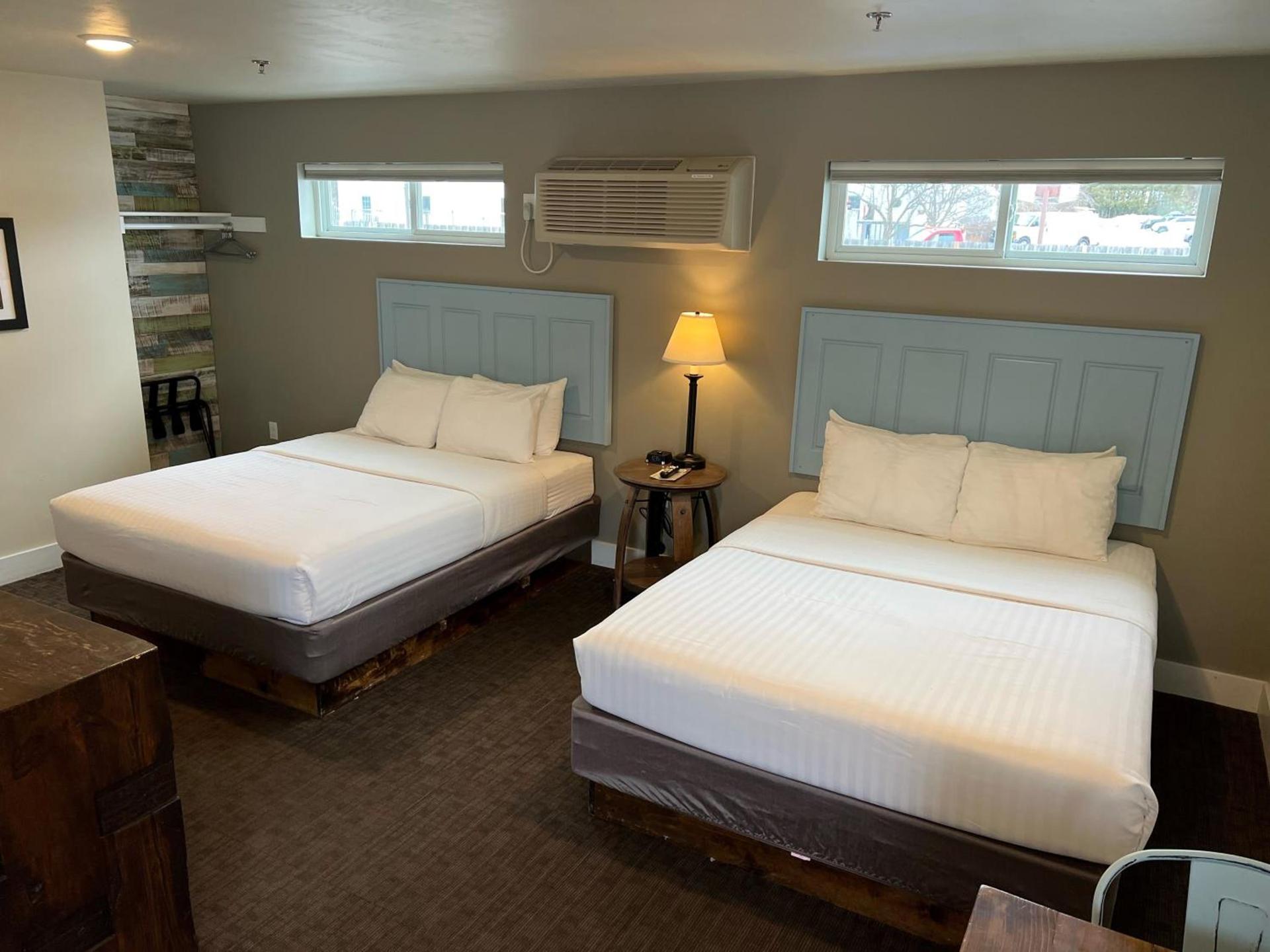 Julie's Park Cafe & Motel photo 50