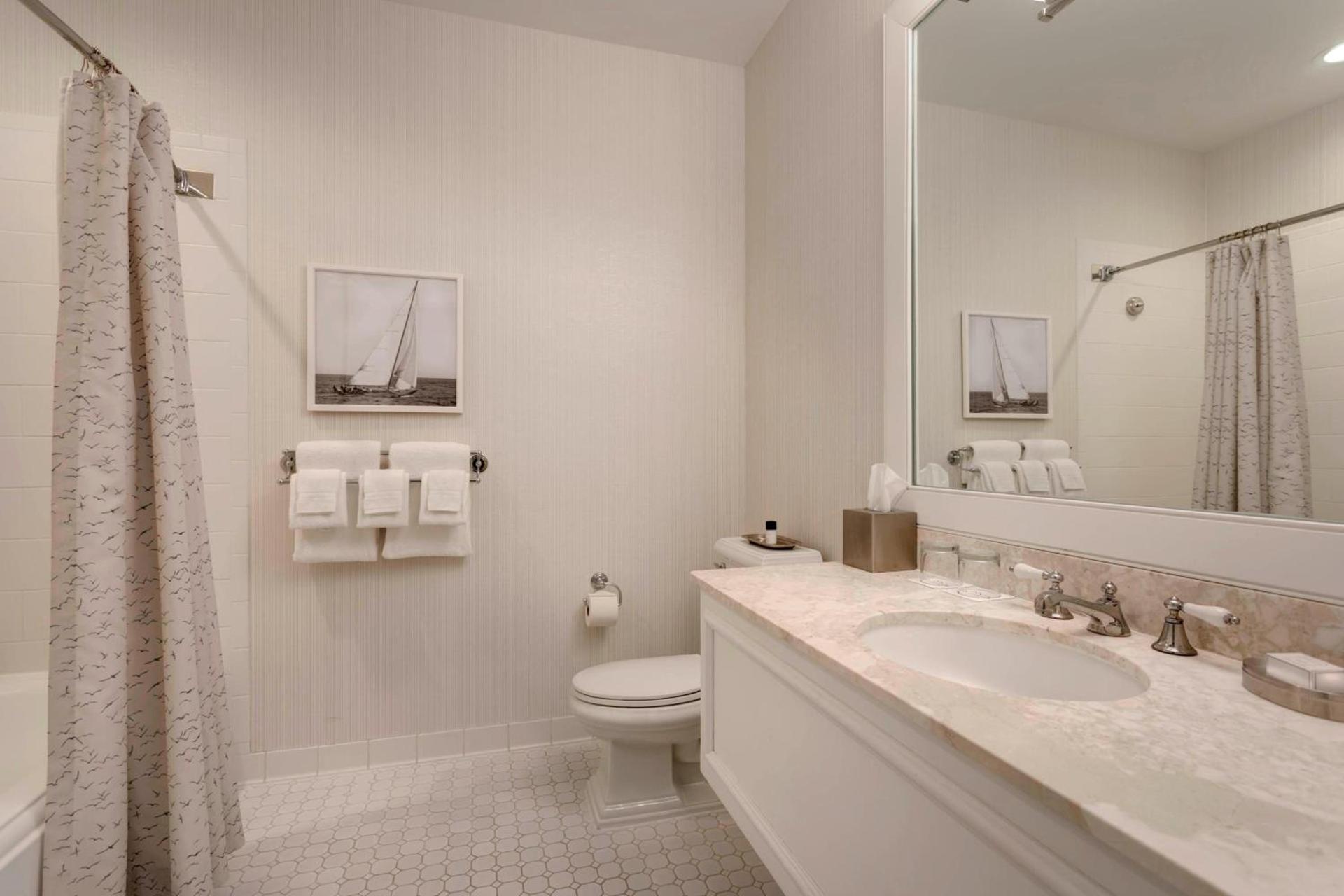 Inn at Bay Harbor photo 39