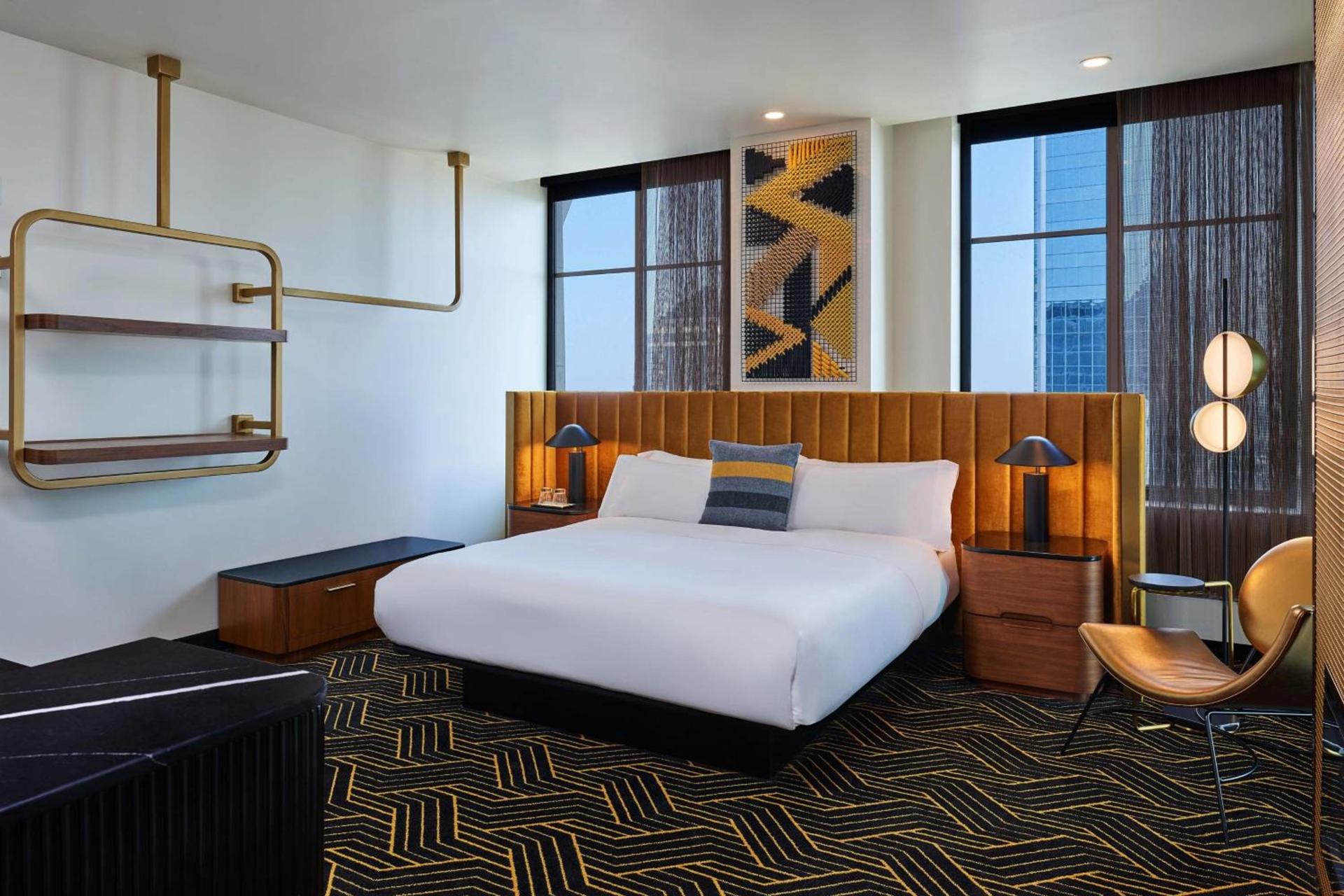 W Minneapolis - The Foshay photo 27